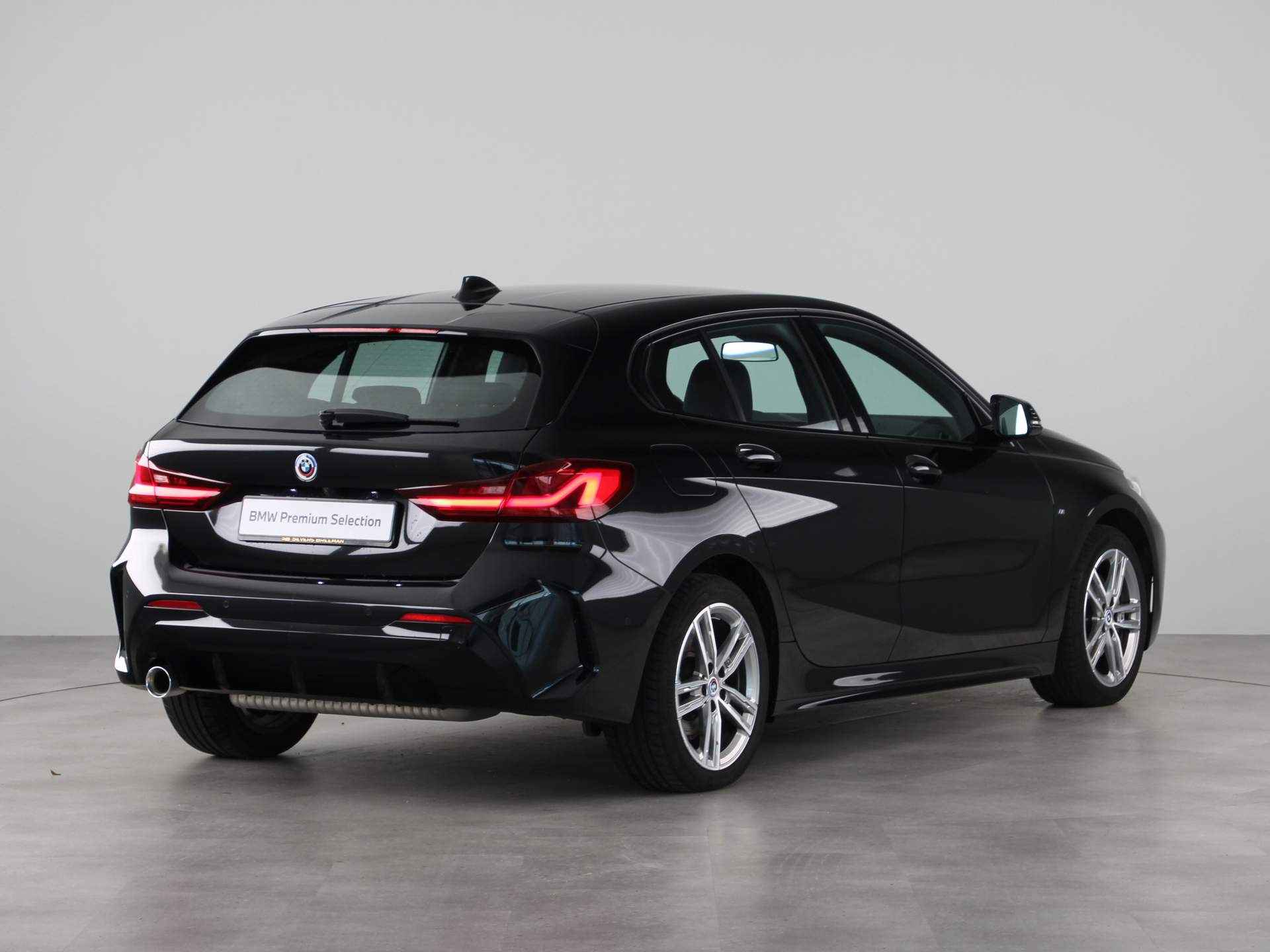 BMW 1 Serie 118i M Sportpakket Aut. - 10/23