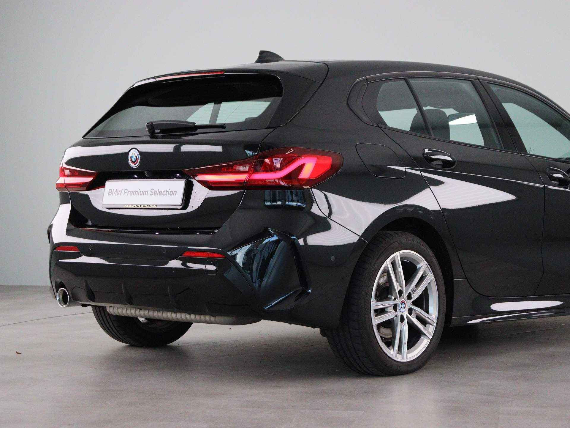 BMW 1 Serie 118i M Sportpakket Aut. - 20/23