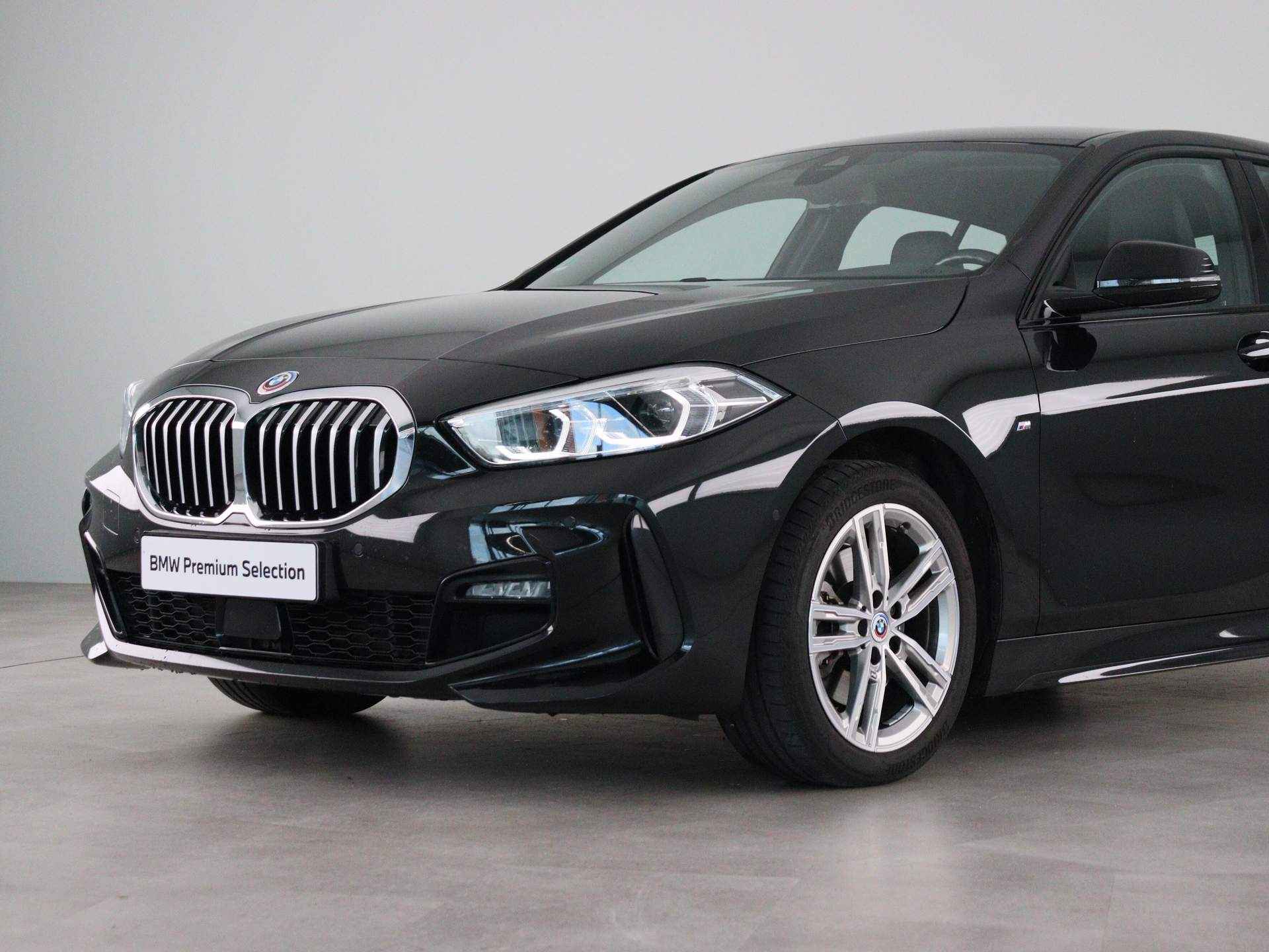 BMW 1 Serie 118i M Sportpakket Aut. - 21/23