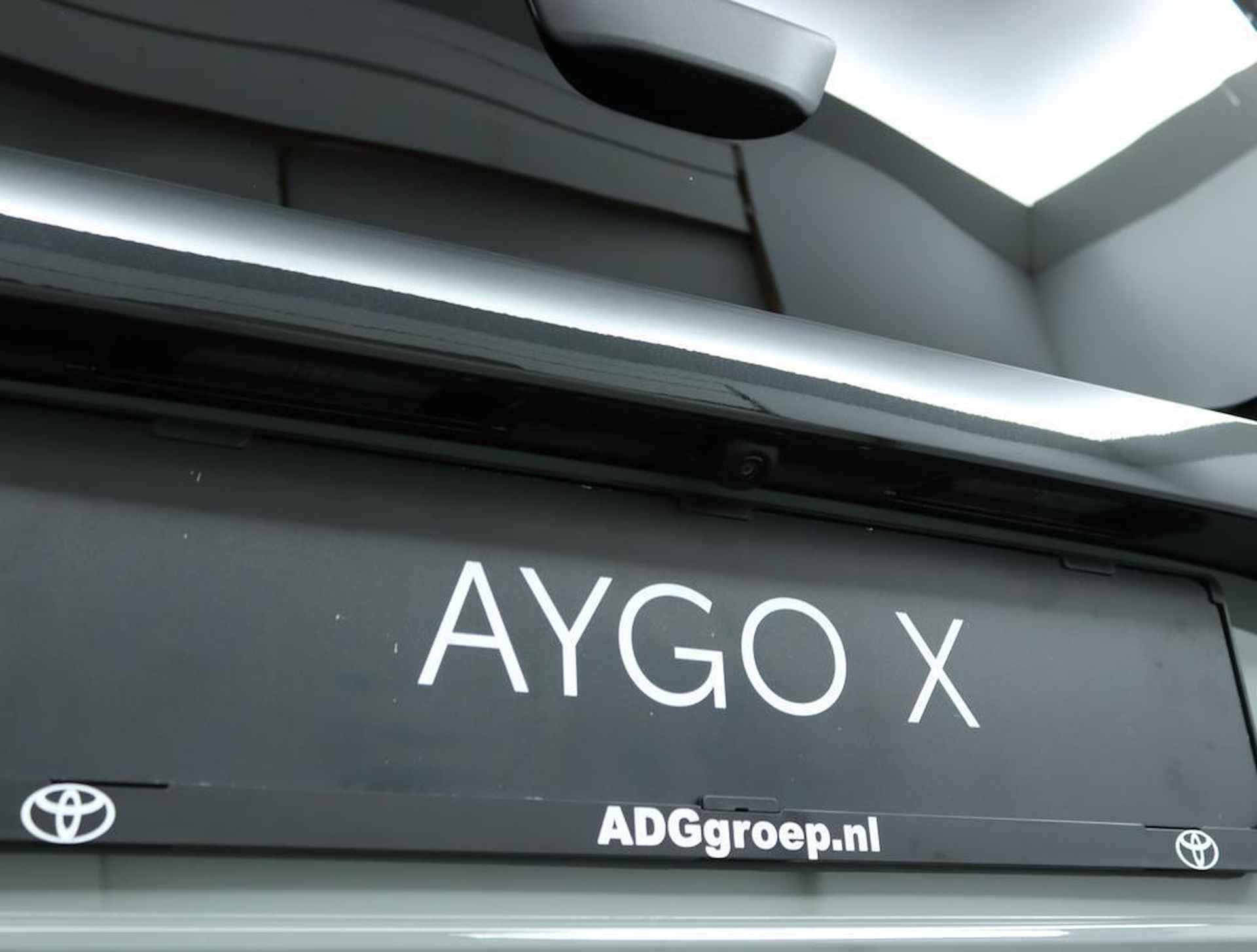 Toyota Aygo X 1.0 VVT-i MT Pulse | Adaptive Cruise Control | Apple Carplay | Android Auto | Achteruitrijcamera | - 34/43