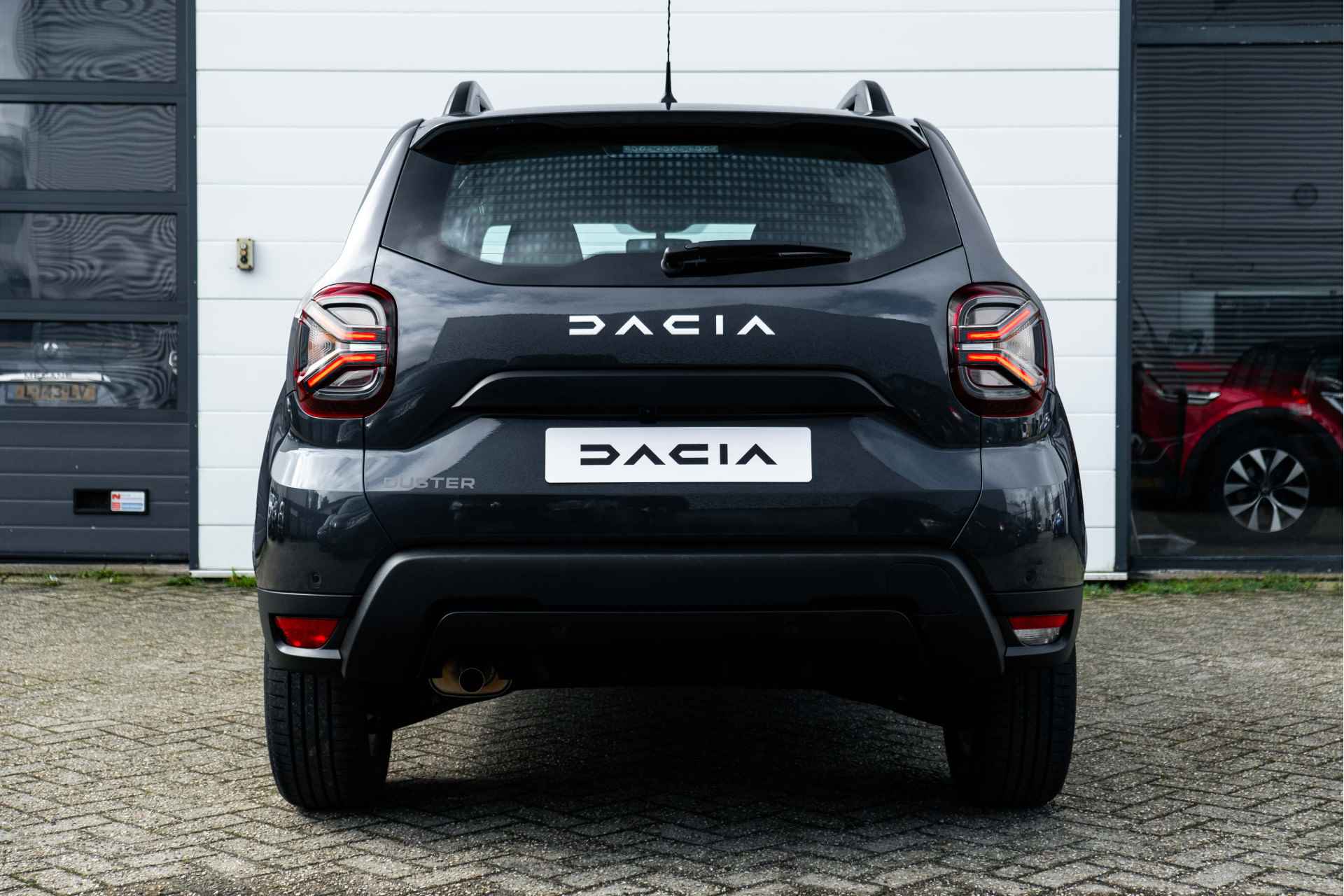 Dacia Duster 1.0 TCe 100 PK ECO-G Expression | Camera achter | Stoelverwarming | Apple car play | incl. Bovag rijklaarpakket met 12 maanden garantie - 4/47