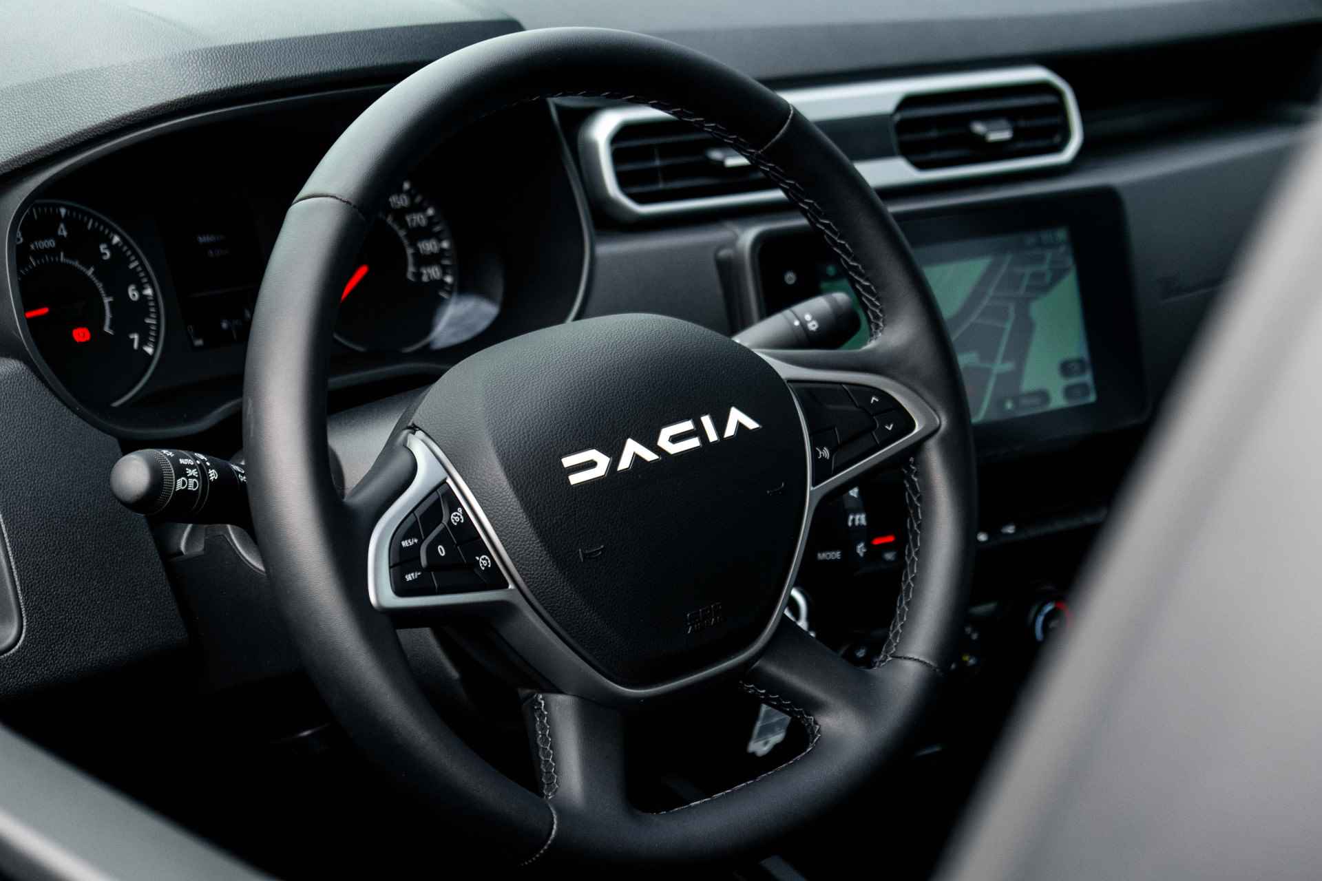 Dacia Duster 1.0 TCe 100 PK ECO-G Expression | Camera achter | Stoelverwarming | Apple car play | incl. Bovag rijklaarpakket met 12 maanden garantie - 10/47