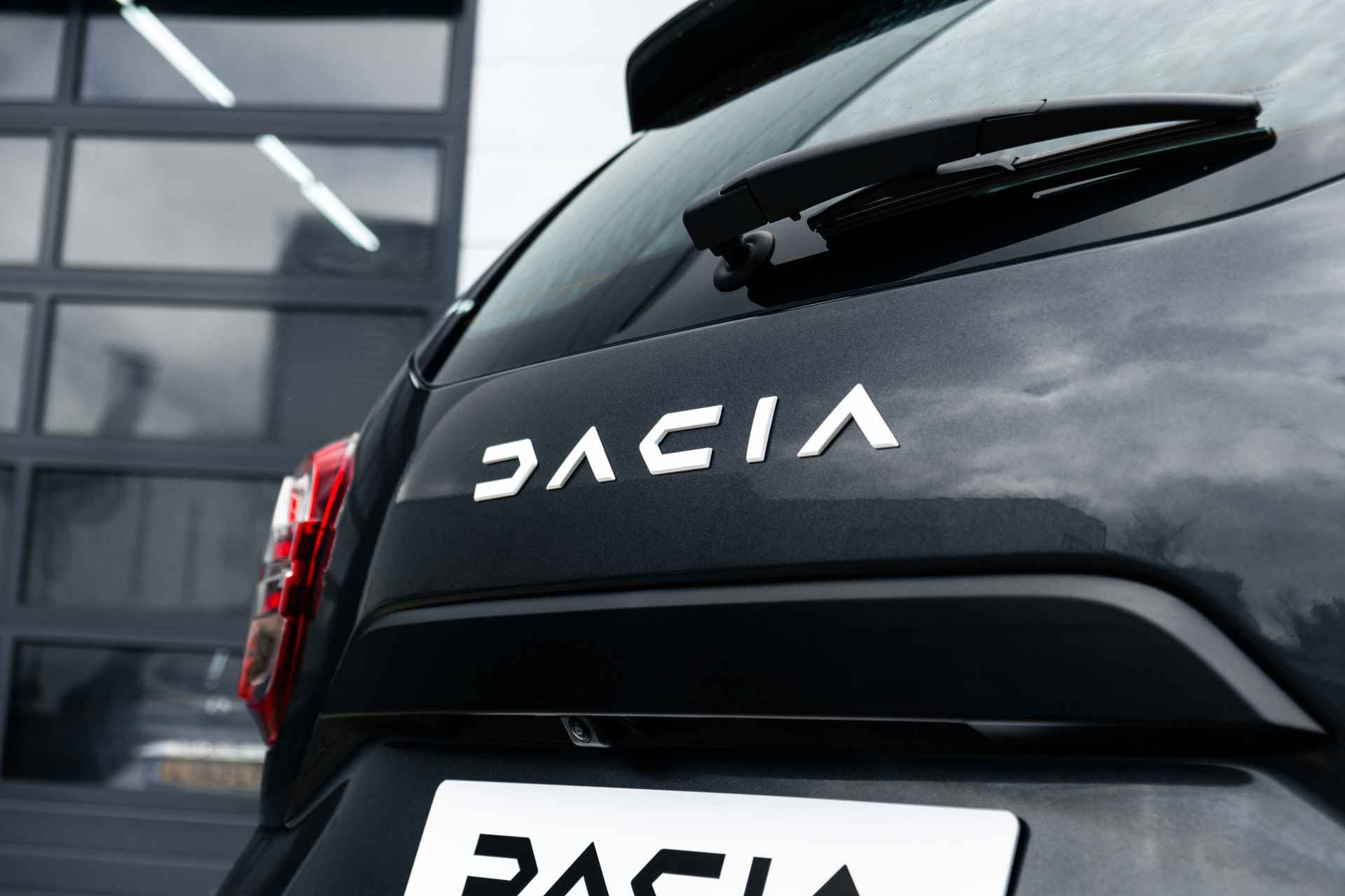 Dacia Duster 1.0 TCe 100 PK ECO-G Expression | Camera achter | Stoelverwarming | Apple car play | incl. Bovag rijklaarpakket met 12 maanden garantie - 27/47