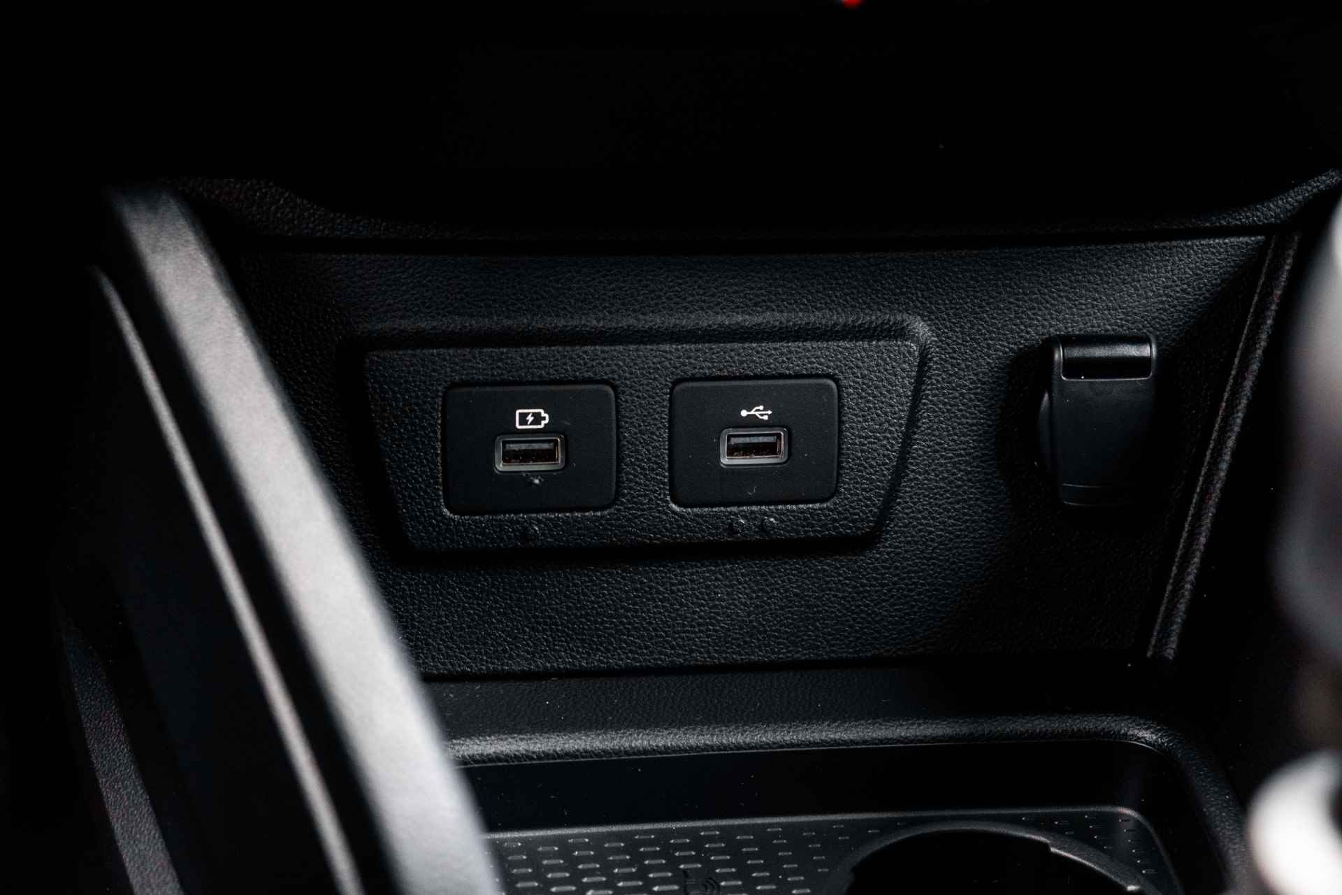 Dacia Duster 1.0 TCe 100 PK ECO-G Expression | Camera achter | Stoelverwarming | Apple car play | incl. Bovag rijklaarpakket met 12 maanden garantie - 39/47