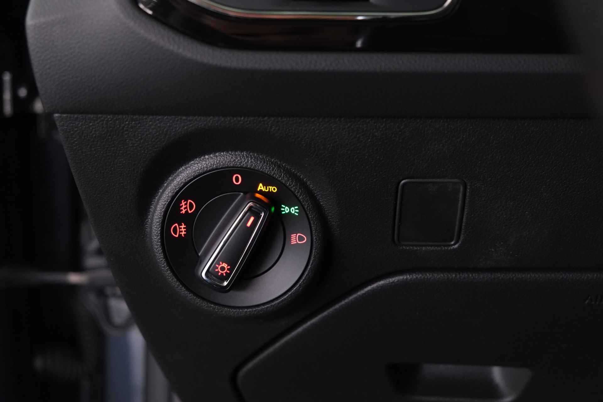 SEAT Leon 2.0 TSI FR / Navi / LED / DSG / CarPlay / Cruisecontrol - 24/27