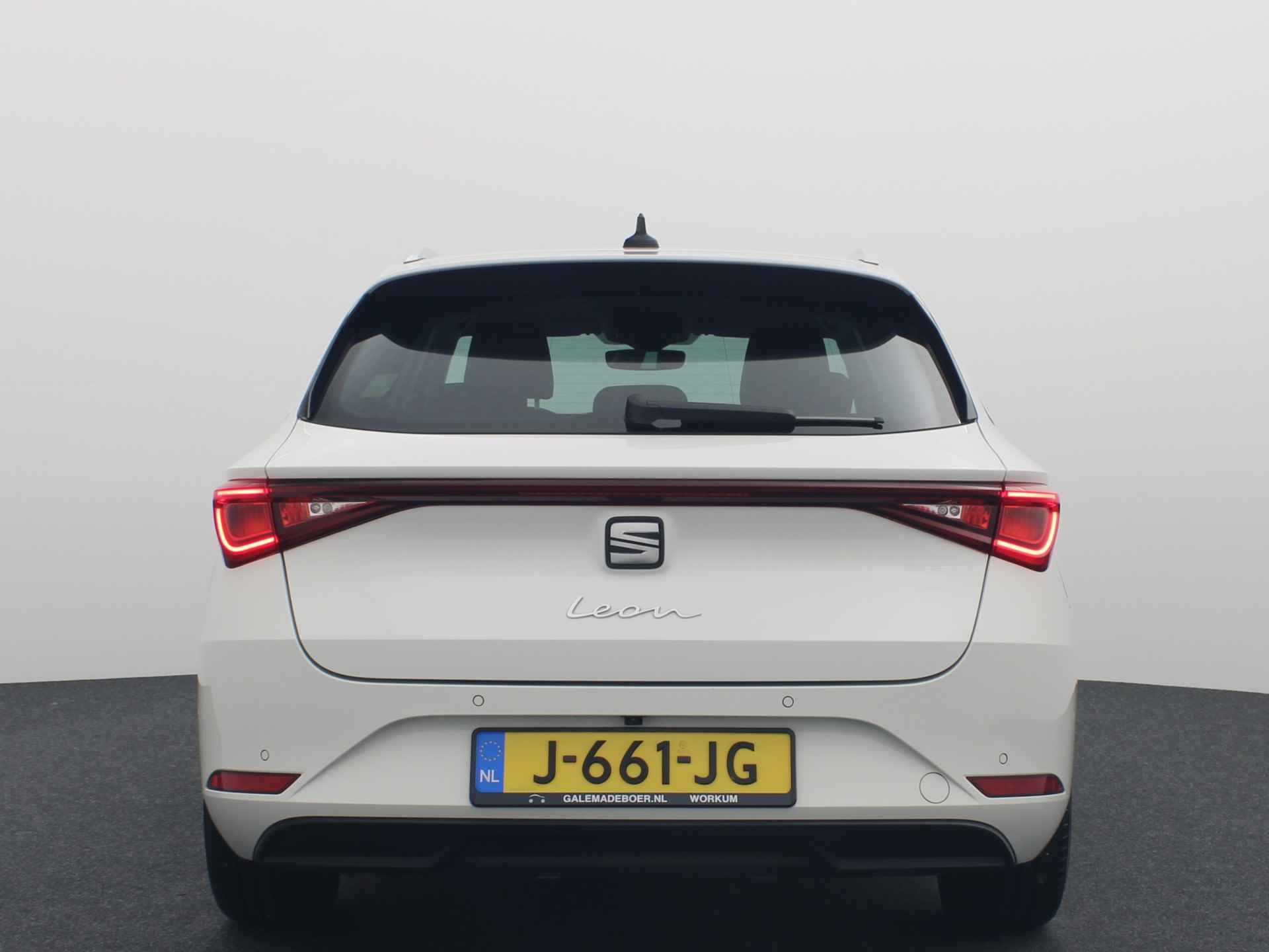 SEAT Leon Sportstourer 1.5 TSI Style Launch Edition KEYLESS / FULL LED / CAMERA / STOELVERW / STUURVERW / ACC / PDC / DAB+ / NL-AUTO - 5/49