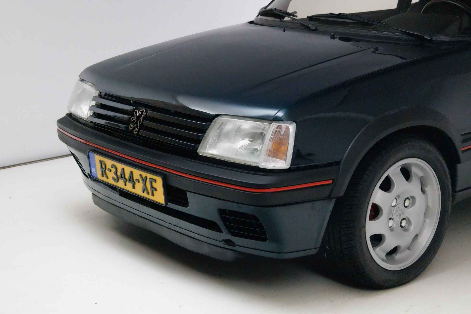 Peugeot 205 1.9 GTI met turbo 160pk Schuifdak, Turbo, Centrale vergrendeling - 20/22