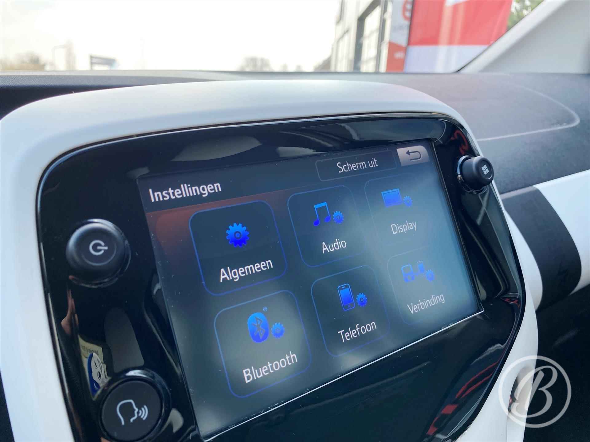 CITROEN C1 1.0 VTi 72PK 5D Urban Ride Shine | airco, touchscreen audio met apple carplay en android auto, camera, 15 inch velgen, dab, getinte ramen - 26/53