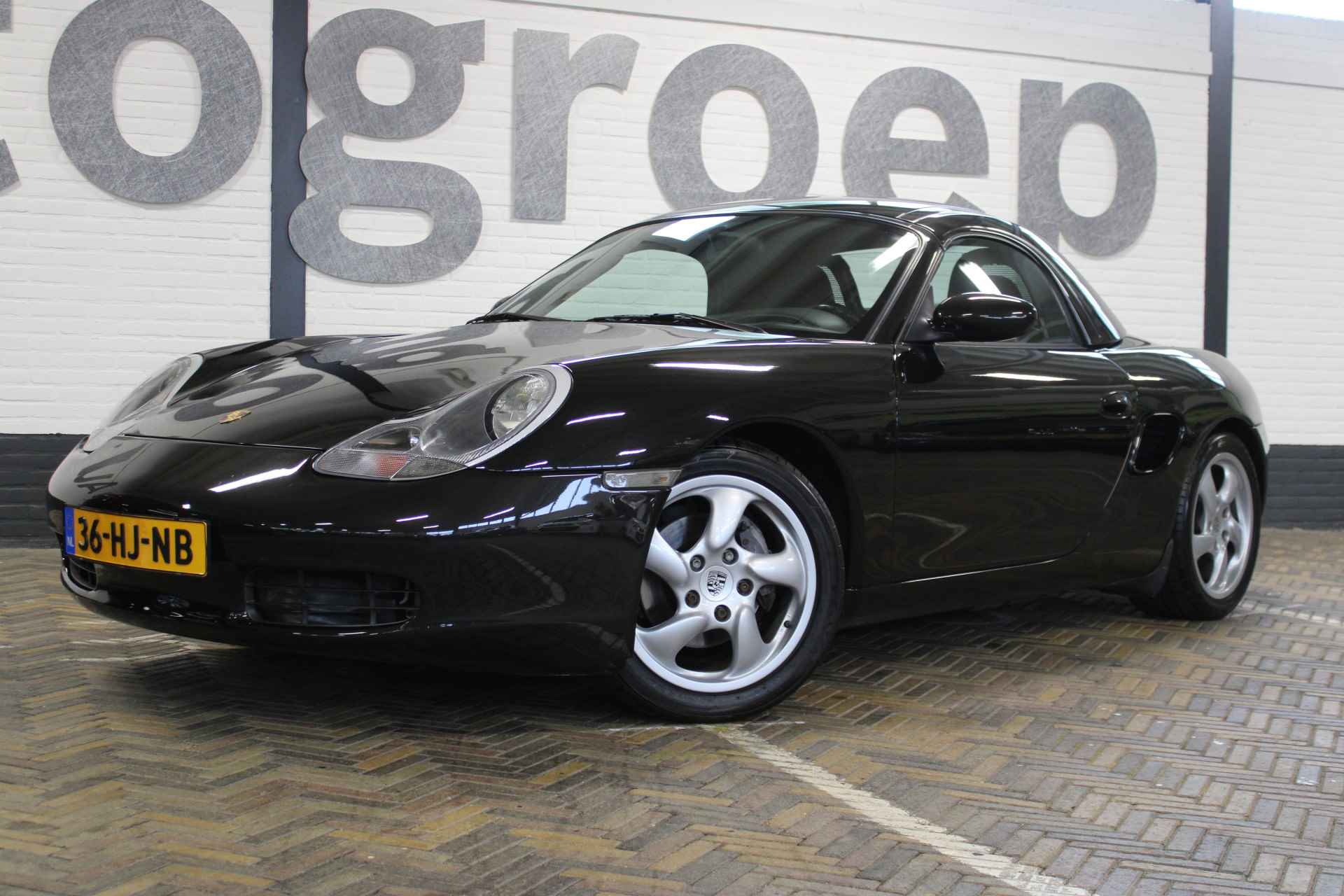 Porsche Boxster 2.7 | Hard en soft top dak | Elektrisch bedienbaar cabrio dak | Airco | Cruise | 16 Inch LMV | Half leder/alcantara bekleding | Origineel NL auto | NAP | - 5/51