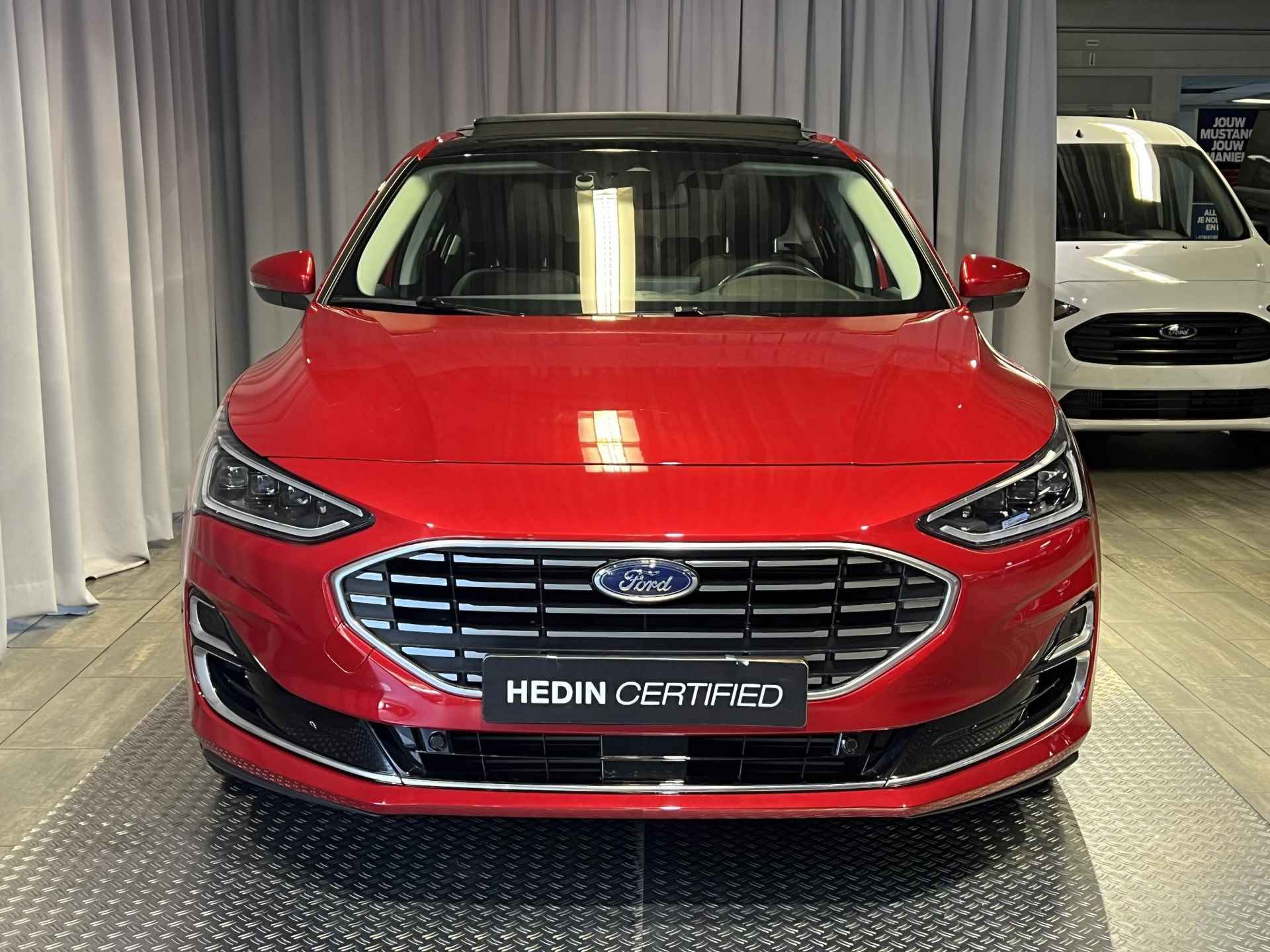 Ford Focus 1.0 EcoBoost Hybrid Titanium Vignale Automaat Full Options unieke NL auto - 3/31