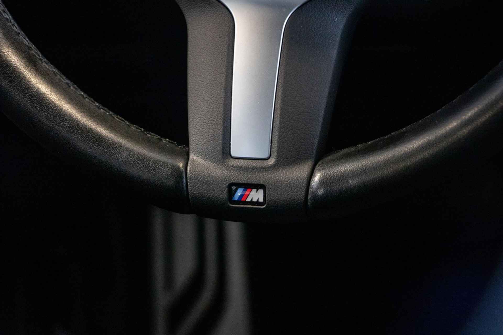 BMW X2 xDrive25e High Executive | Panoramadak | 19" velgen | Comfort Access | - 13/35