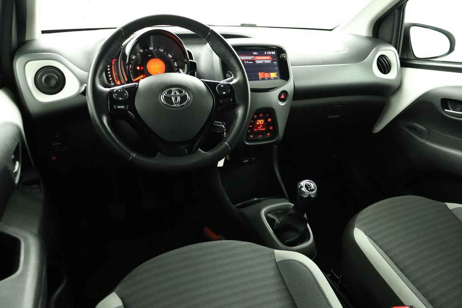 Toyota Aygo 1.0 VVT-i x-joy cabrio | Navigatie | - 48/52