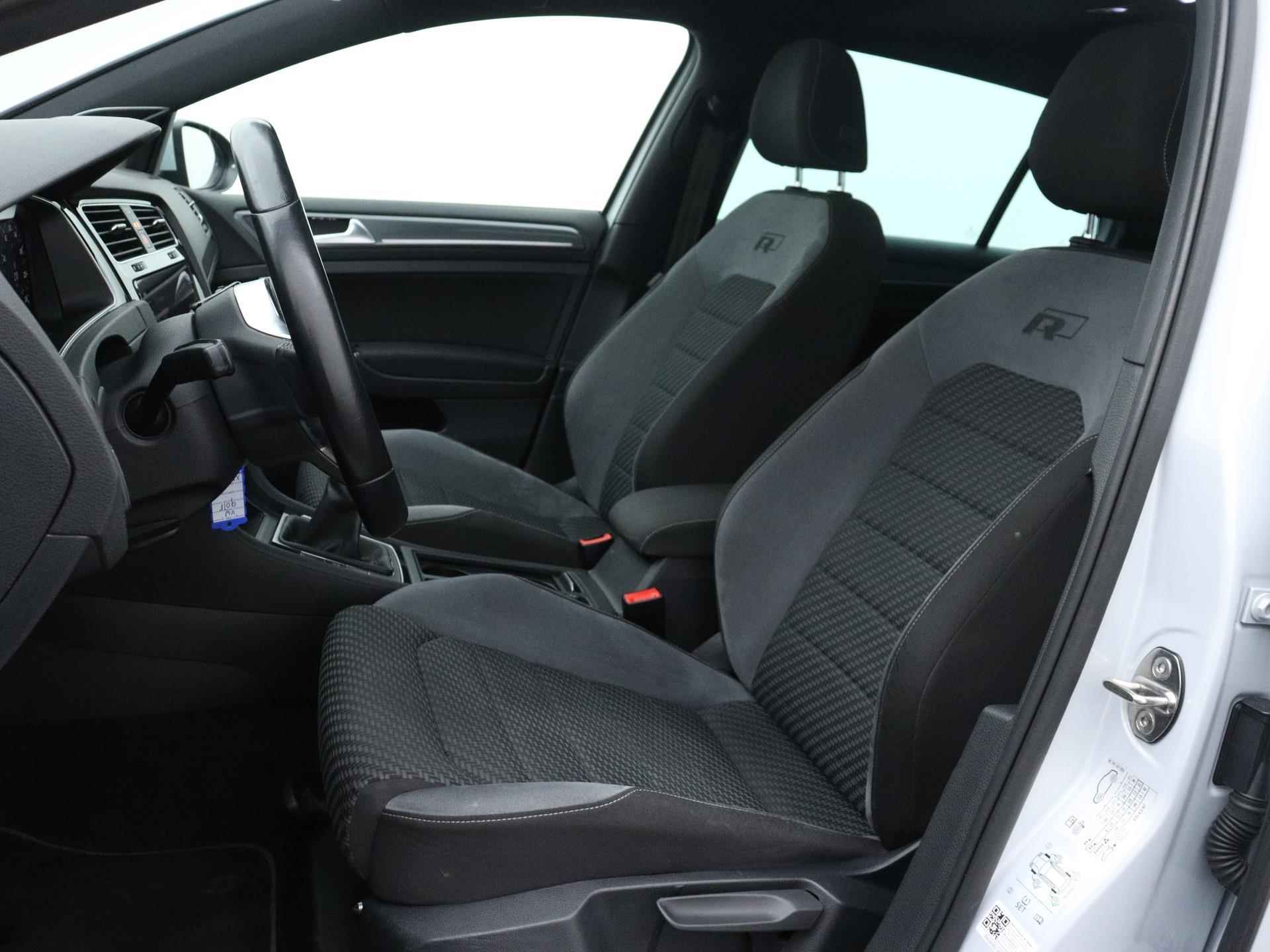 Volkswagen Golf 1.5 TSI Highline Business R 150PK | R-Line in/ex | Panoramadak | Digitale Cockpit | Navigatie | Parkeersensoren | Led Verlichting | Adaptive Cruise Control - 5/23