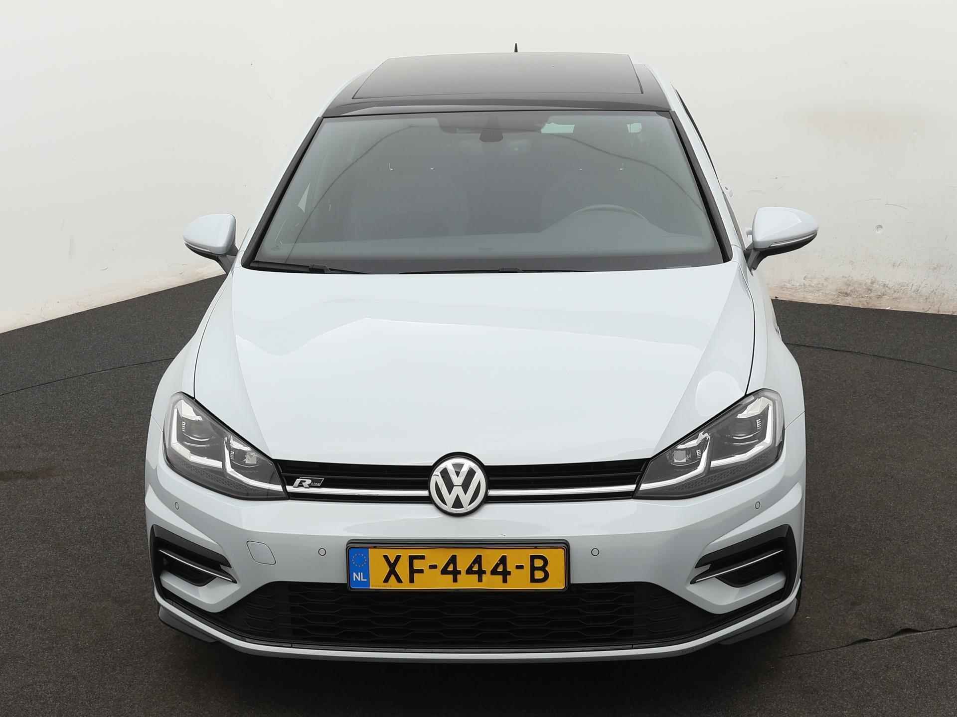 Volkswagen Golf 1.5 TSI Highline Business R 150PK | R-Line in/ex | Panoramadak | Digitale Cockpit | Navigatie | Parkeersensoren | Led Verlichting | Adaptive Cruise Control - 10/23