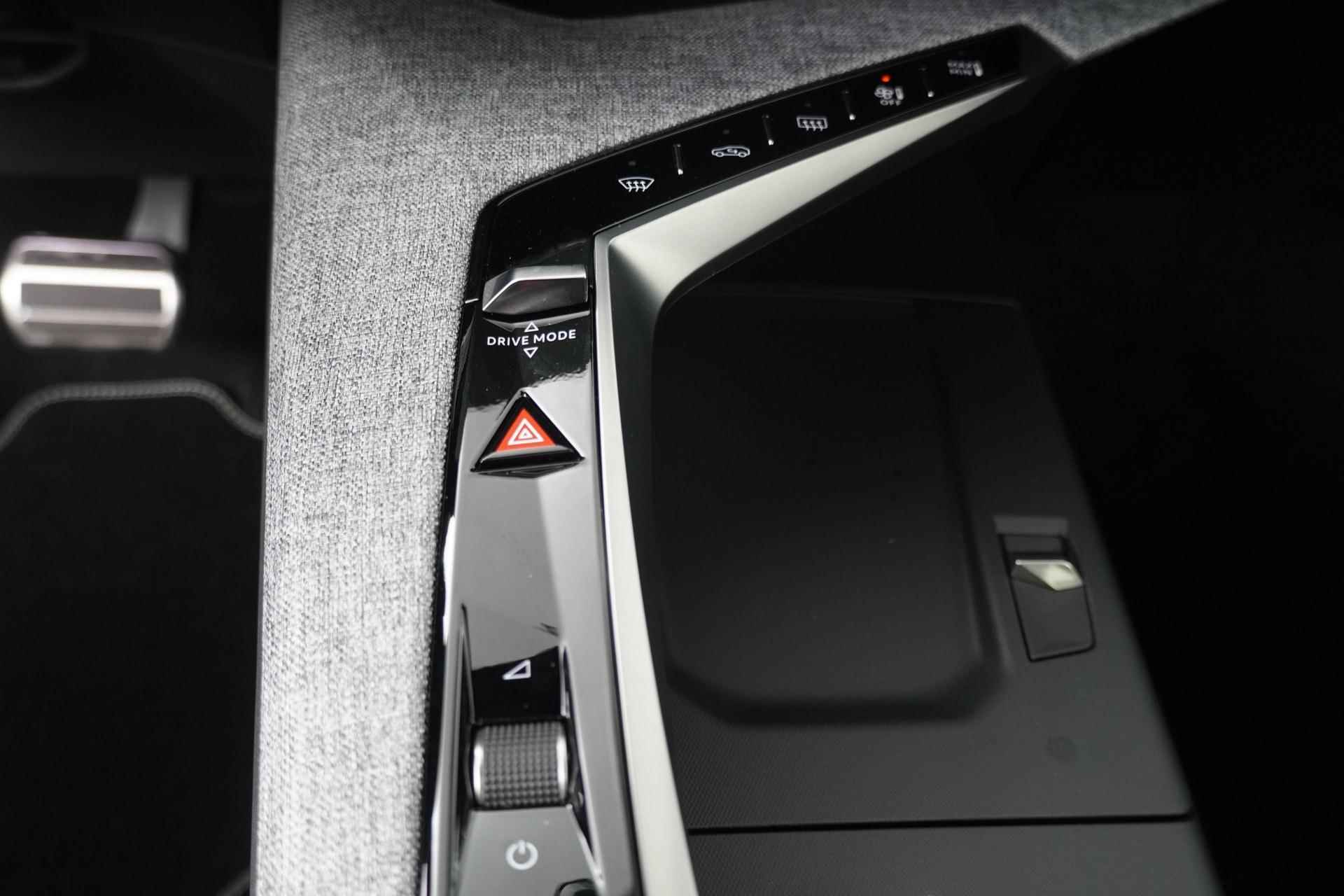 Peugeot e-5008 GT Avantage 73 kWh Warmtepomp | Panoramadak | Stoelverwarming | Camera | Apple carplay/Android auto - 19/30