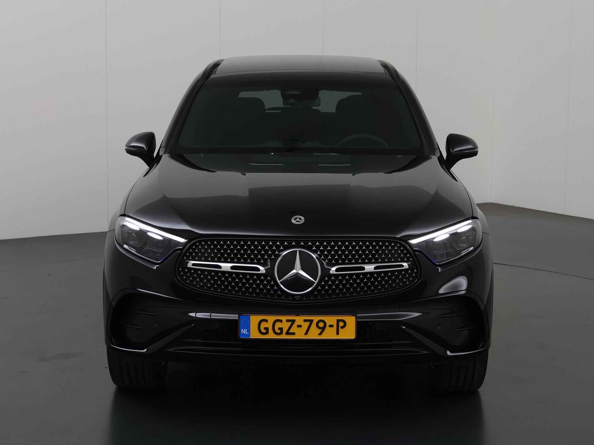 Mercedes-Benz GLC-klasse 300e 4MATIC AMG Line 20 inch multispaaks | Night pakket | Digital light | Treeplanken | Panoramadak | Trekhaak | 360gr - 4/55