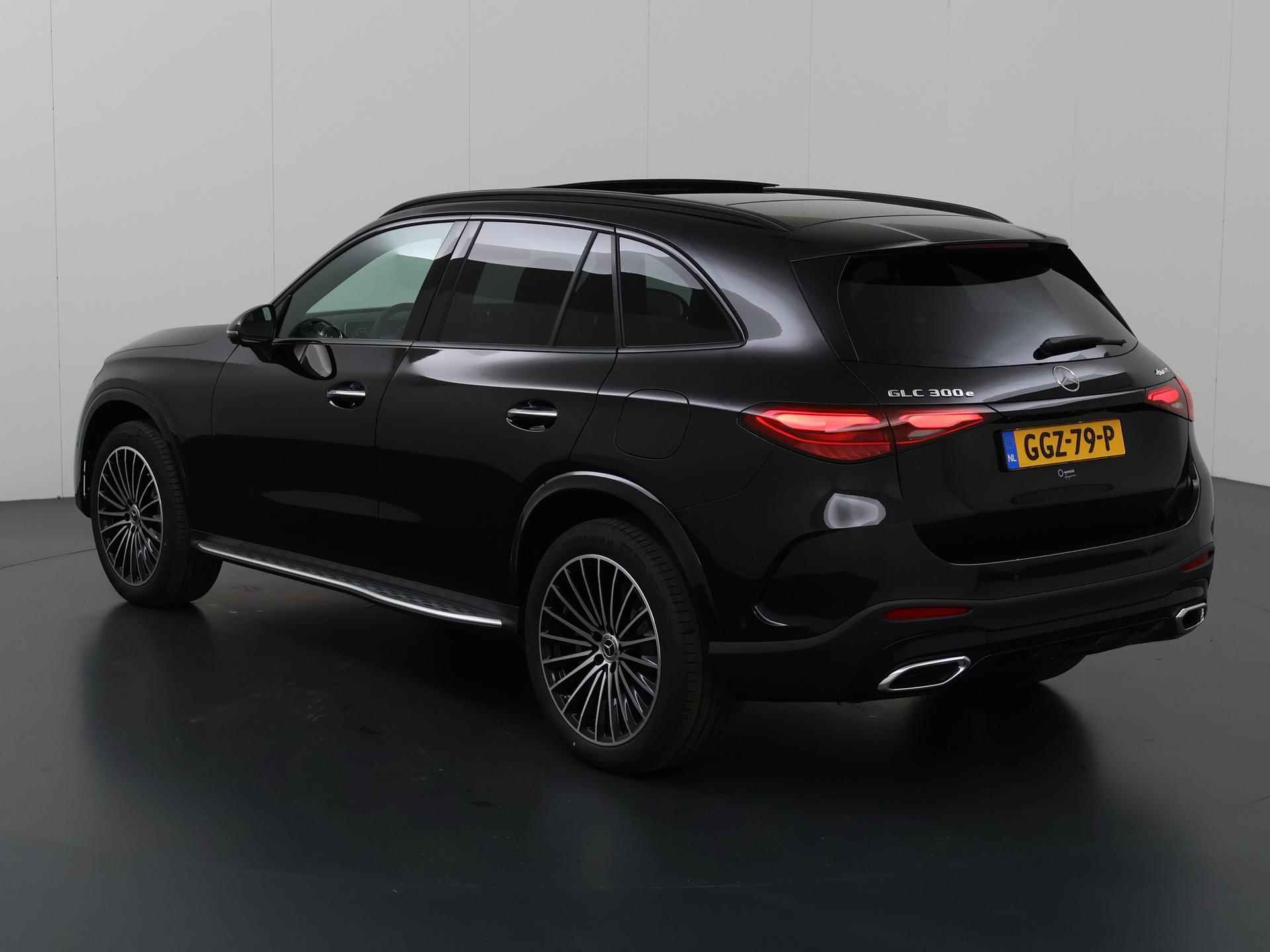 Mercedes-Benz GLC-klasse 300e 4MATIC AMG Line 20 inch multispaaks | Night pakket | Digital light | Treeplanken | Panoramadak | Trekhaak | 360gr - 23/55