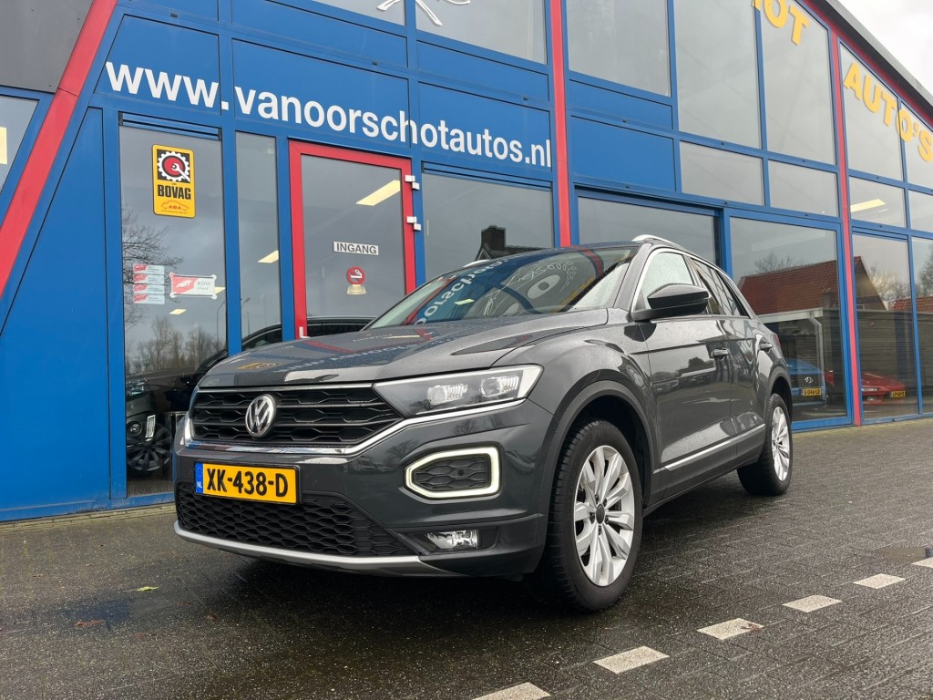 VOLKSWAGEN T-roc 1.5TSi 150pk 6-bak Sport Navi Carplay Led Airco(ECC)