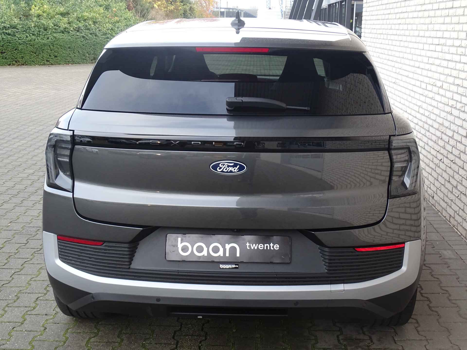 Ford Explorer Limited Edition Extended Range RWD 79 kWh | Blis | Stoel- en stuurwielverw. | 1000kg trekgewicht | Pdc - 8/25