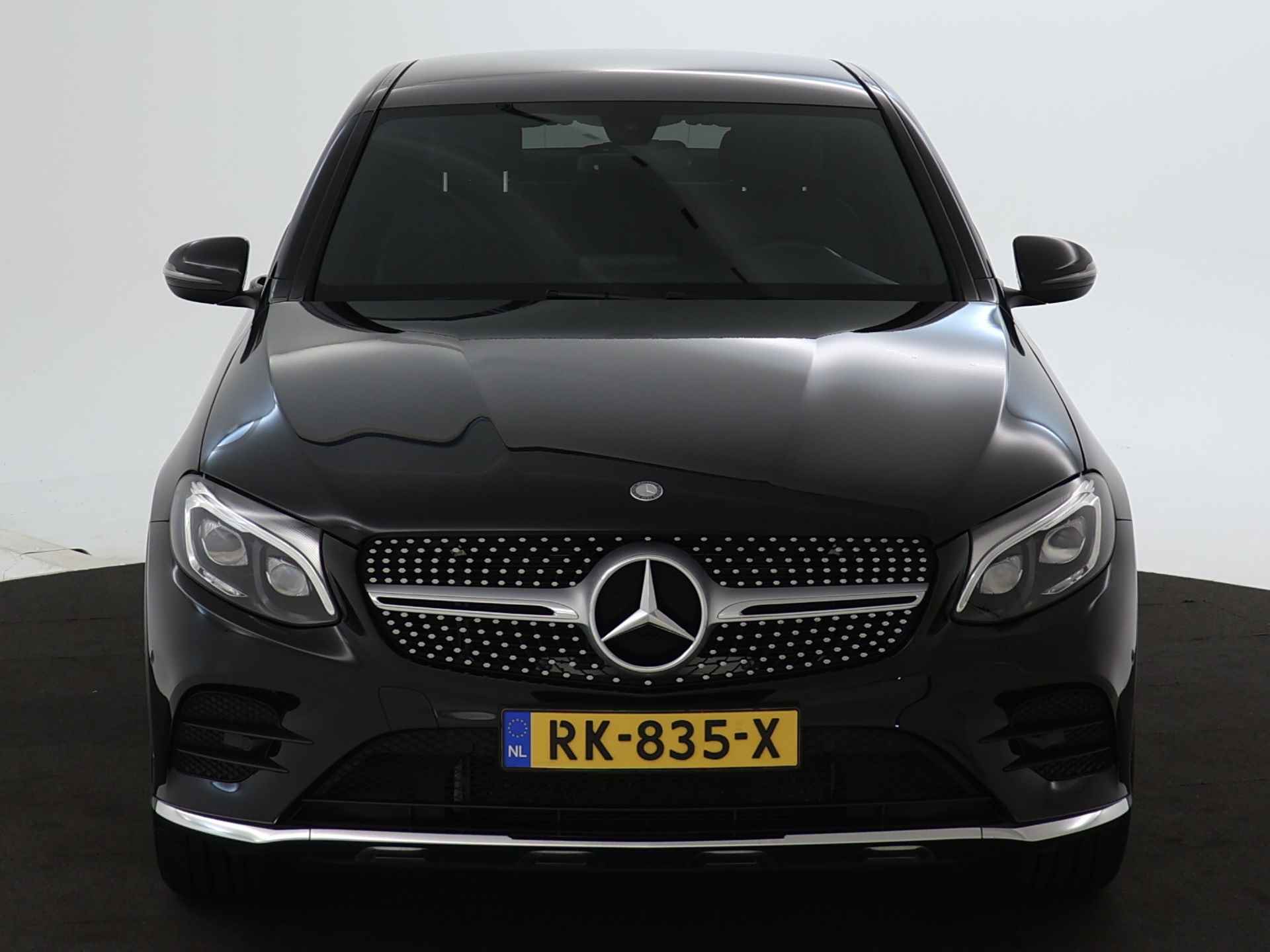 Mercedes-Benz GLC Coupé 250 4-MATIC AMG Sportpakket | Alarm | Dode Hoek Ass | Parkeerpakket met Camera | Sfeerverlichting | Led Verlichting | - 28/46