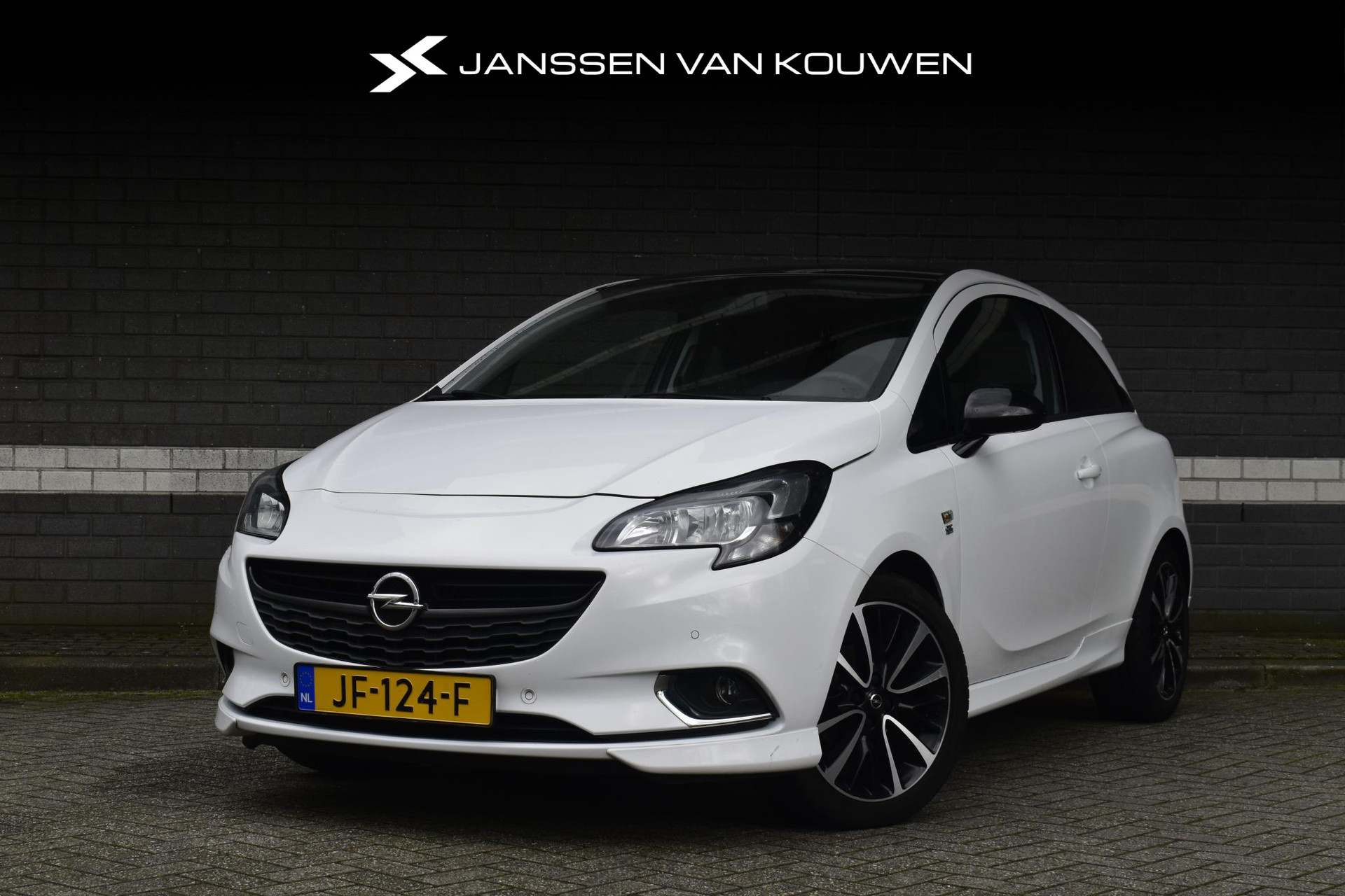 Opel Corsa 1.4 Color Edition / OPC Line / Automaat / Dealer onderhouden