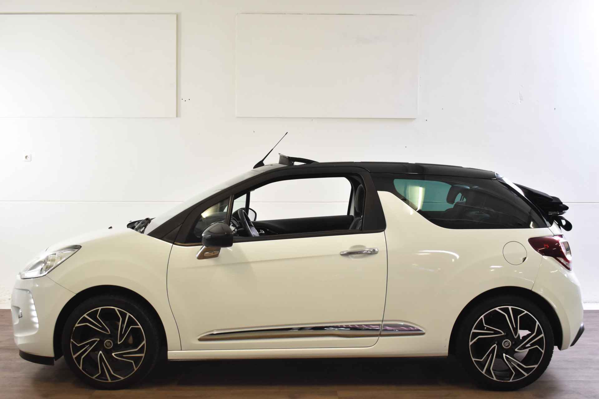 Citroën DS3 Cabrio 1.2 VTi CHIC SPORT CRUISE/CLIMATE/LED - 5/28