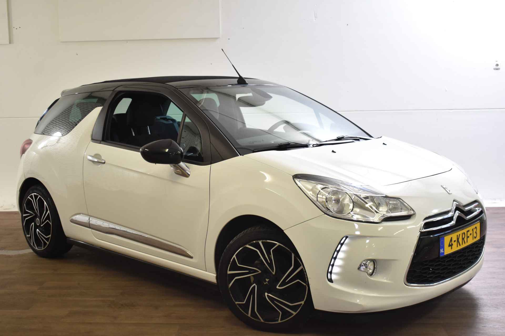 Citroën DS3 Cabrio 1.2 VTi CHIC SPORT CRUISE/CLIMATE/LED - 8/28