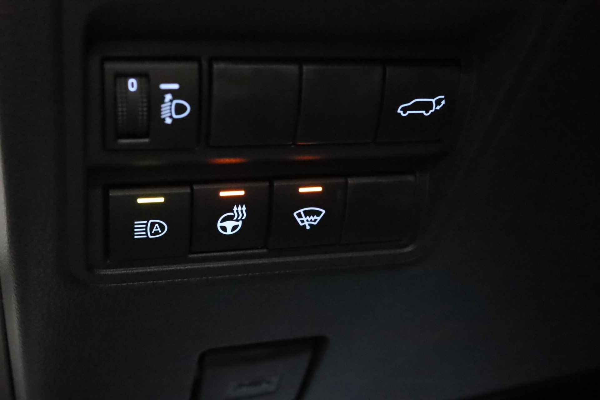 Toyota Yaris Cross 1.5 Hybrid Style | Winterpakket | Panoramadak | Navigatie | Elec. achterklep | Head-up display - 17/32