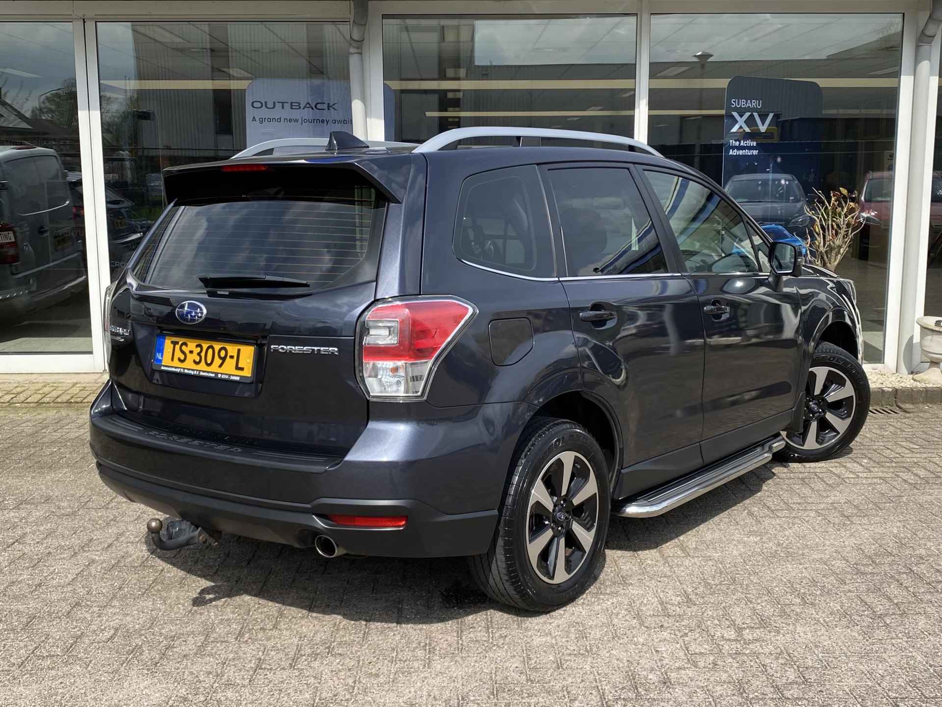 Subaru Forester 2.0 Luxury | Stoelverwarming voor | Adaptieve Cruise control | Achteruitrijcamera | Schuif/kantel dak | Trekhaak | - 18/44