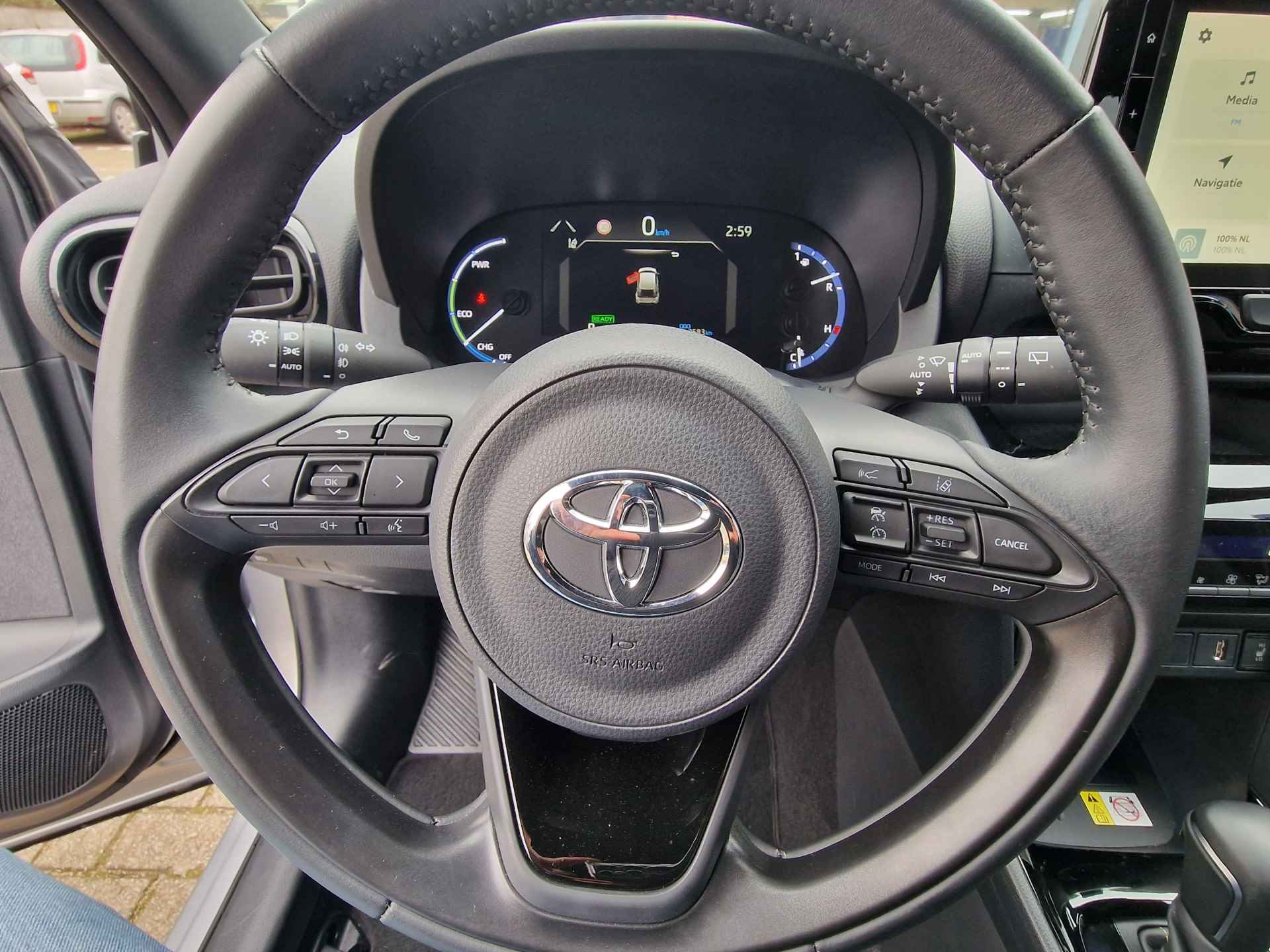 Toyota Yaris Cross 1.5 Hybrid NAVI-CARPLAY-CAMERA-PDC-DRAADLOZE TELEFOONLADER - 6/31