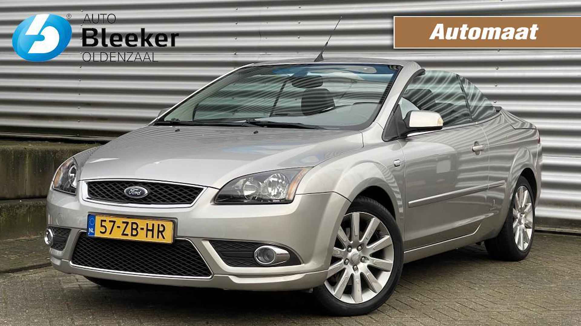 FORD Focus 2.0-16V Titanium Cabrio Automaat Airco Leder Stoelverwarming - 1/29