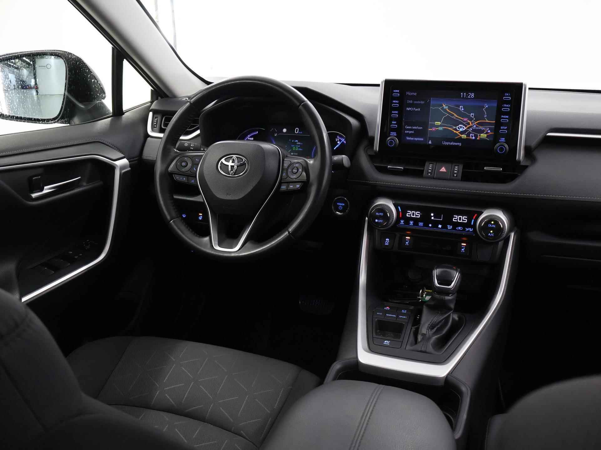 Toyota RAV4 2.5 Hybrid Dynamic | Panoramadak | Navigatie | Climate Control | Stoelverwarming | Cruise Controle | Parkeercamera | - 11/43