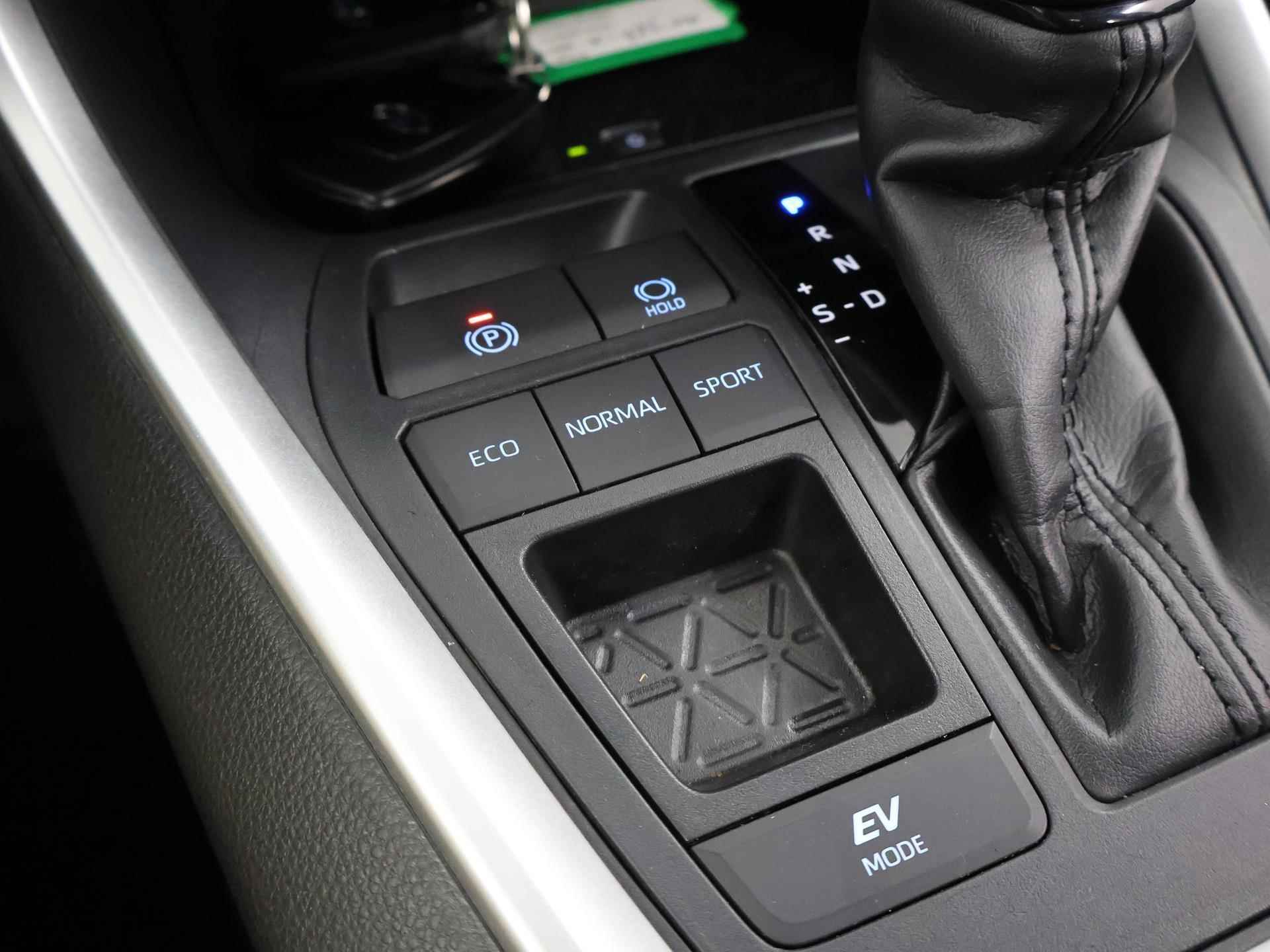 Toyota RAV4 2.5 Hybrid Dynamic | Panoramadak | Navigatie | Climate Control | Stoelverwarming | Cruise Controle | Parkeercamera | - 22/43