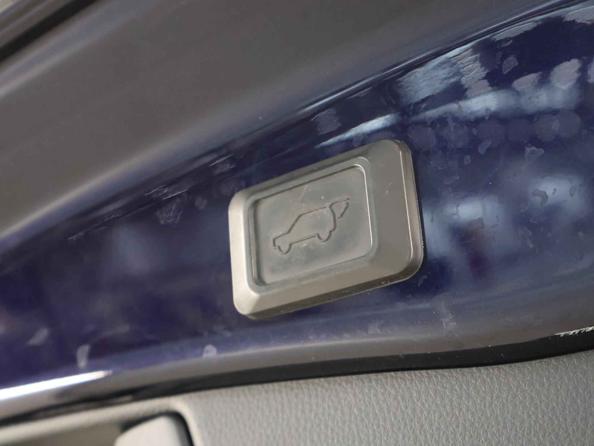 Toyota RAV4 2.5 Hybrid Dynamic | Panoramadak | Navigatie | Climate Control | Stoelverwarming | Cruise Controle | Parkeercamera | - 38/43