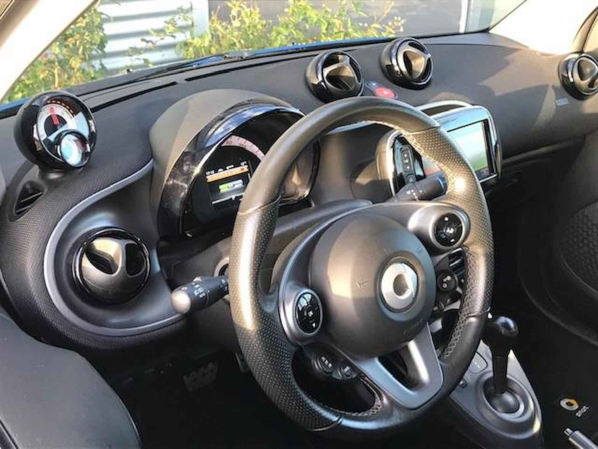 Smart Fortwo cabrio ed Passion € 2000 subsidie - 21/25