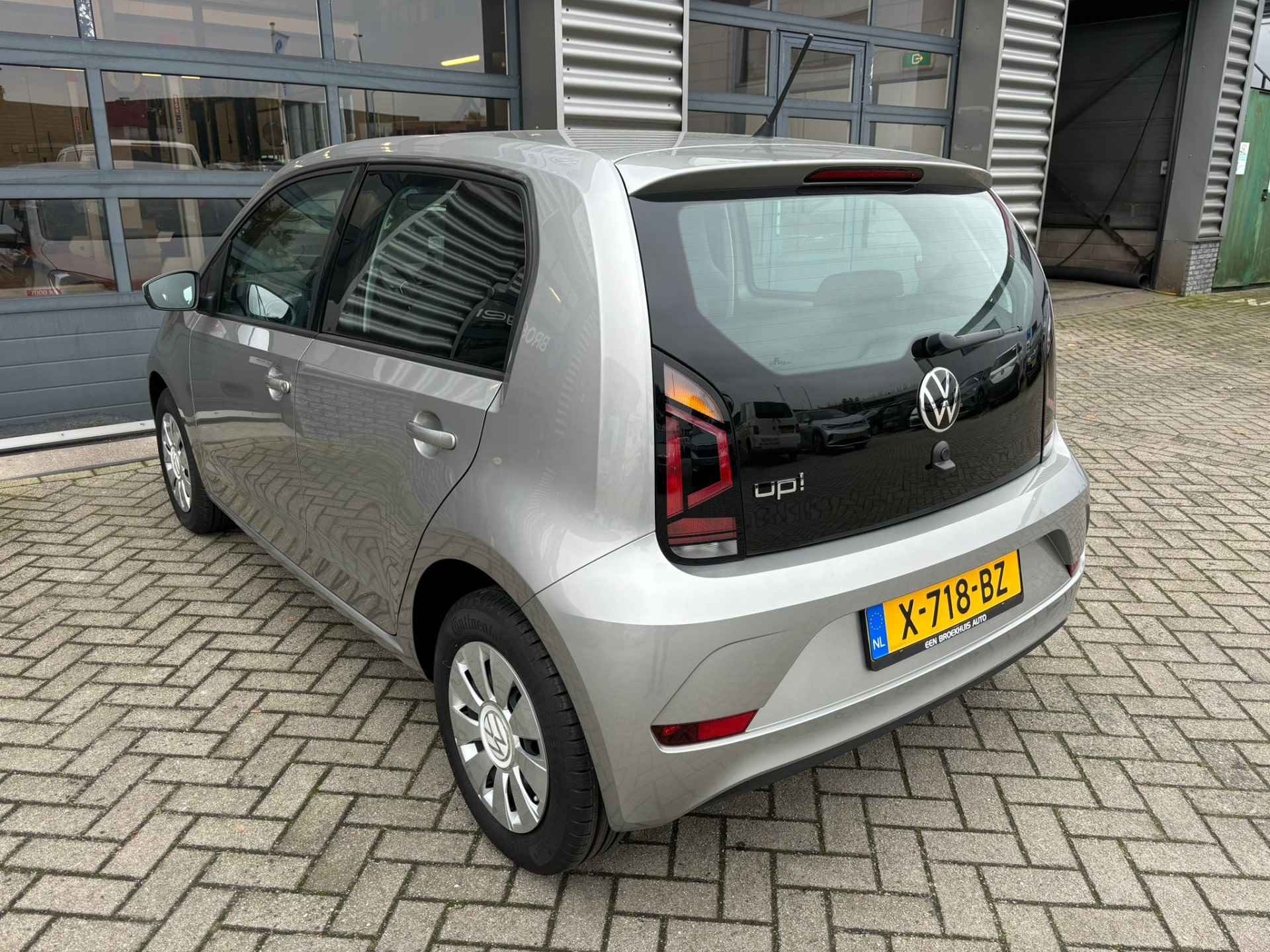 Volkswagen up! 1.0 60 pk | Airco | Bluetooth | Dab | - 8/23