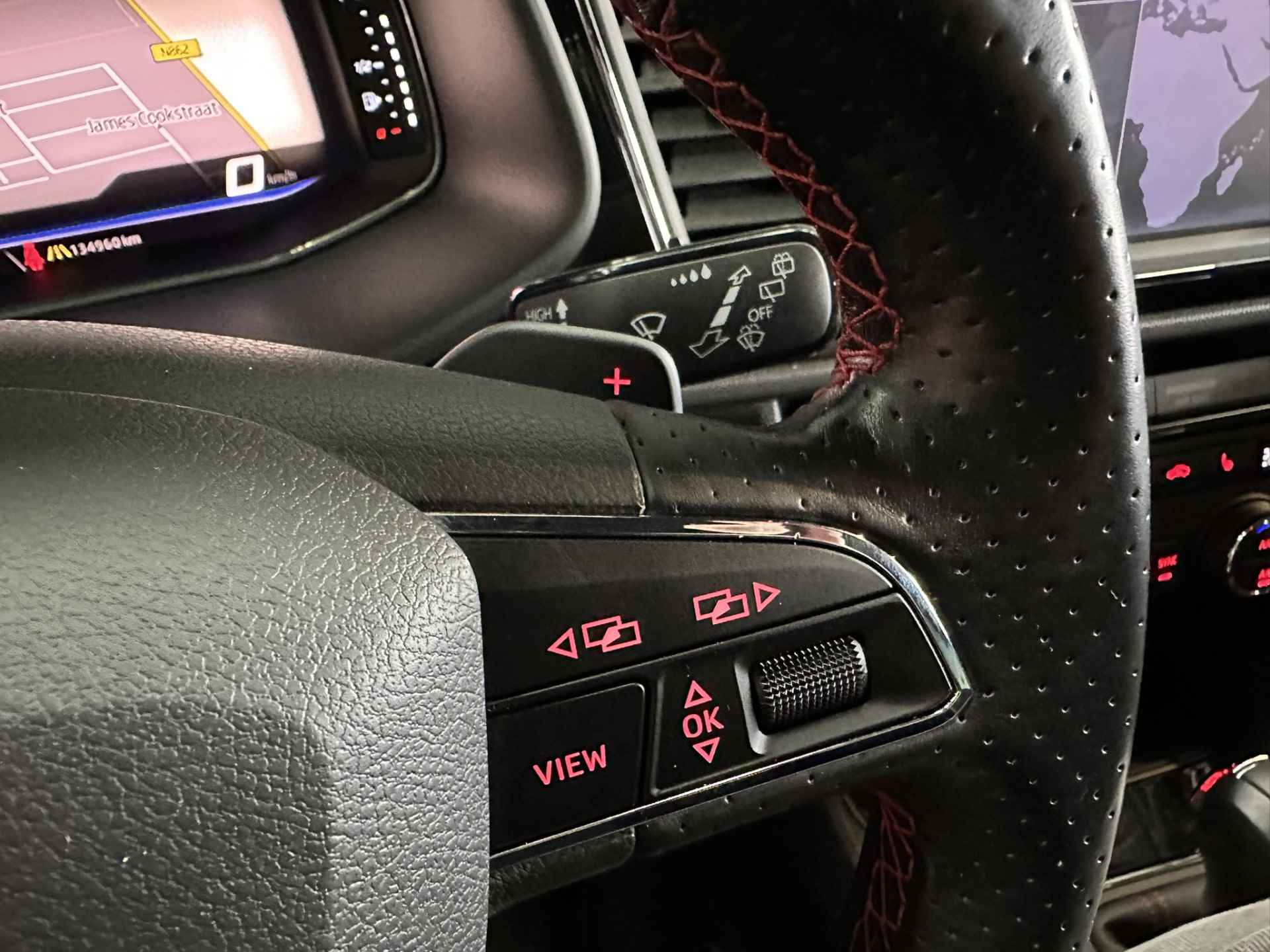 SEAT León ST 1.5 TSI FR Ultimate Edition Black Airco ECC | LED | Virtual | Beats | Panorama | Camera | Adaptive cruise | Apple Carplay Android Auto | Trekhaak | Isofix | NAP | - 19/46