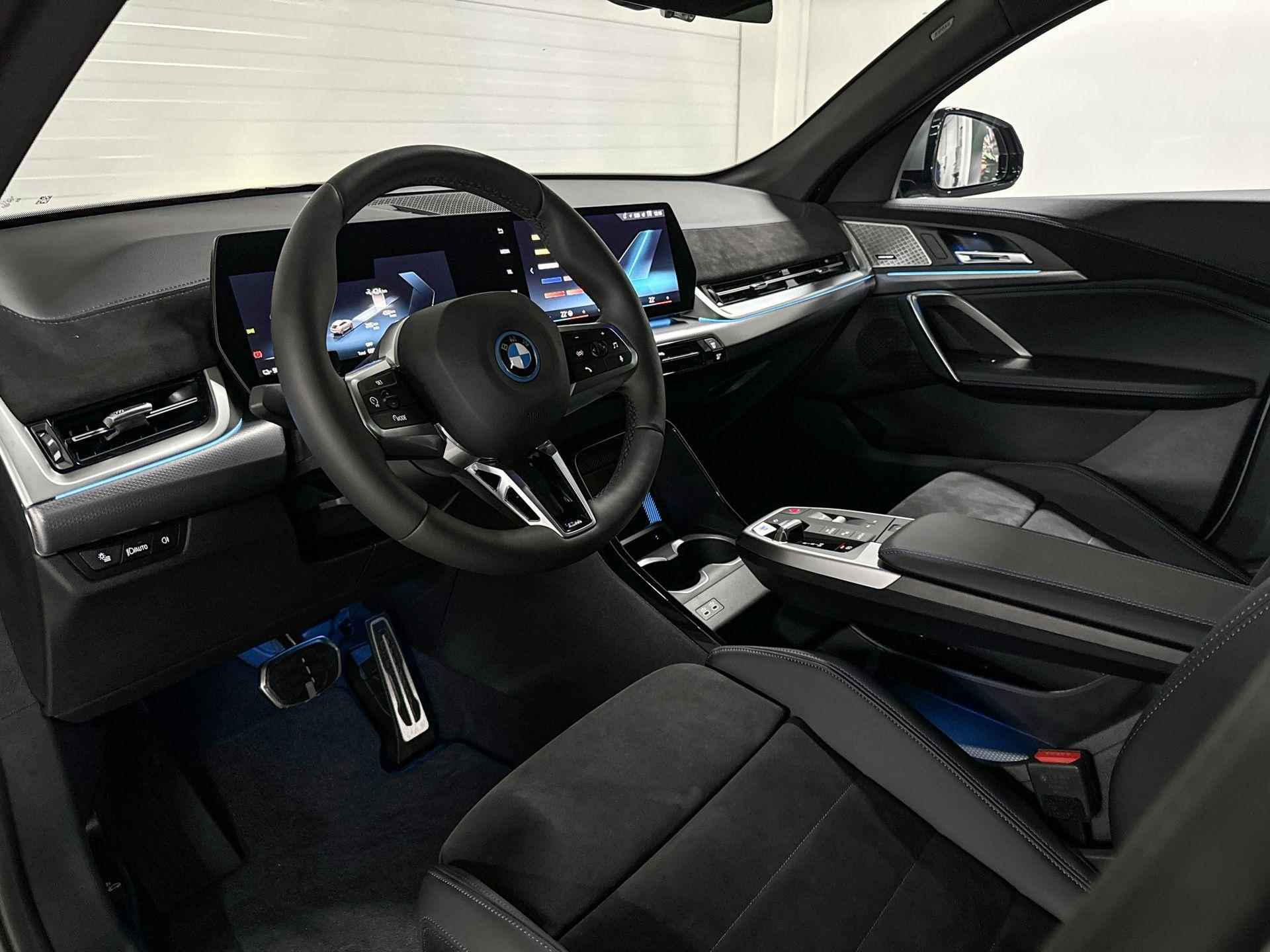 BMW iX2 eDrive20 | M-Sport Pro | Premium Pack | Harman/Kardon | Panoramadak | Comfort Access - 23/23