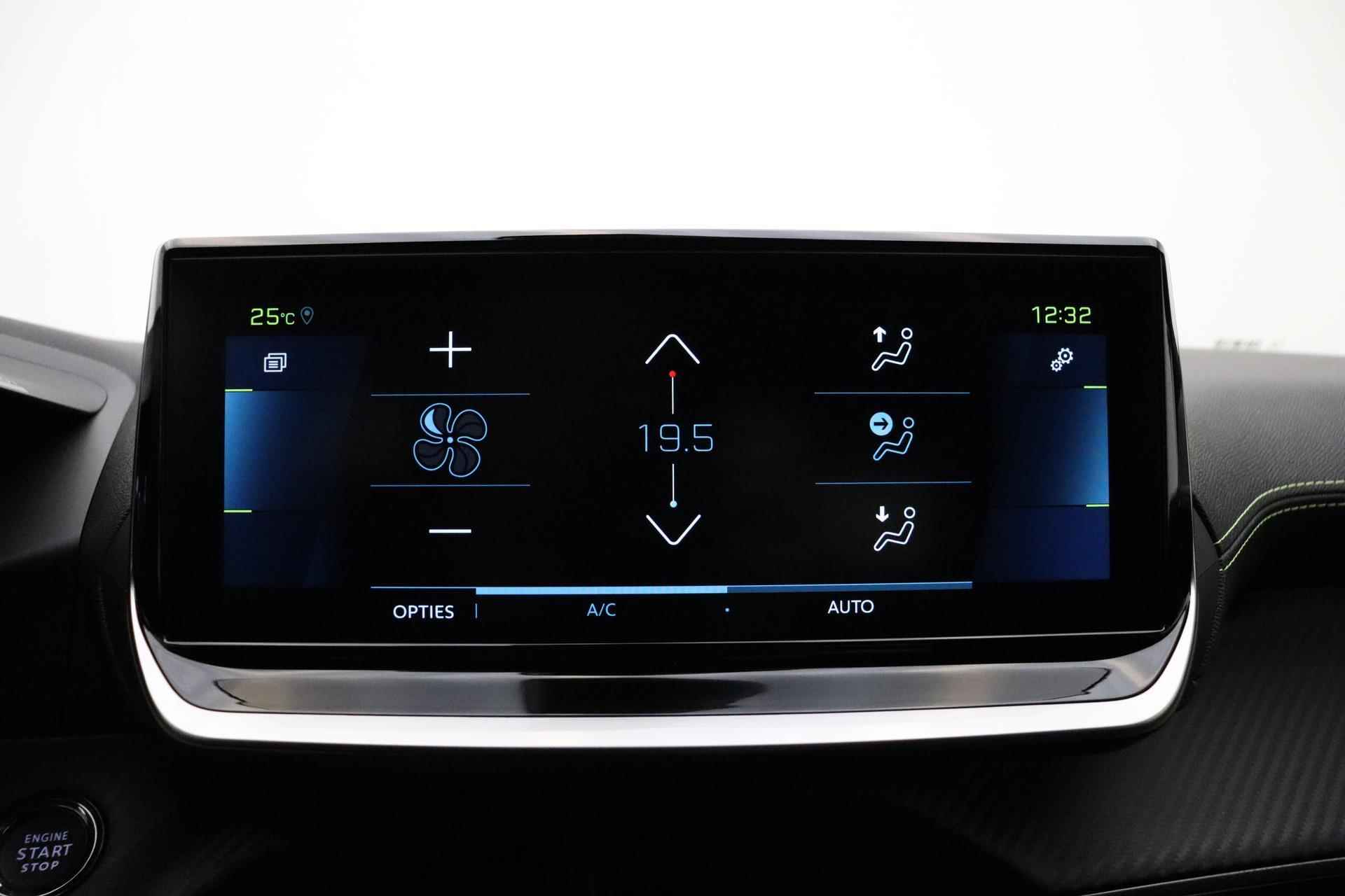Peugeot e-208 EV GT 50 kWh 3 Fase Black Diamond | 16% bijtelling | Dodehoek Detectie | Navigatie | Achteruitrijcamera | Parkeersensoren Voor en Achter | Android Auto & Apple Carplay | - 26/36