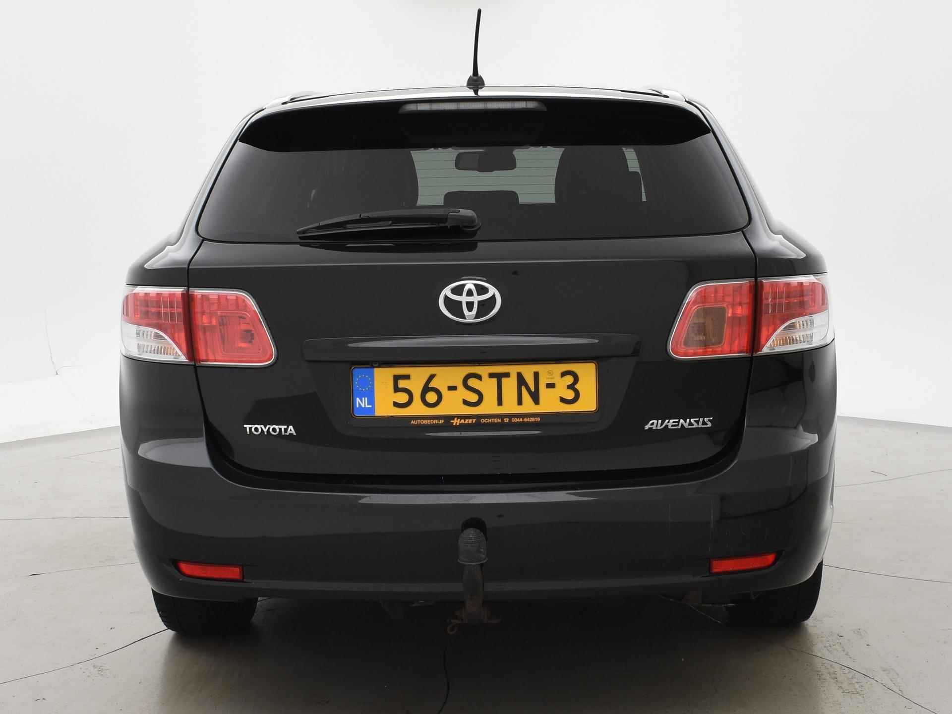 Toyota Avensis Wagon 2.0 VVTi 152 PK AUT. + 1800 KG TREKHAAK / CAMERA / NAVIGATIE - 9/35