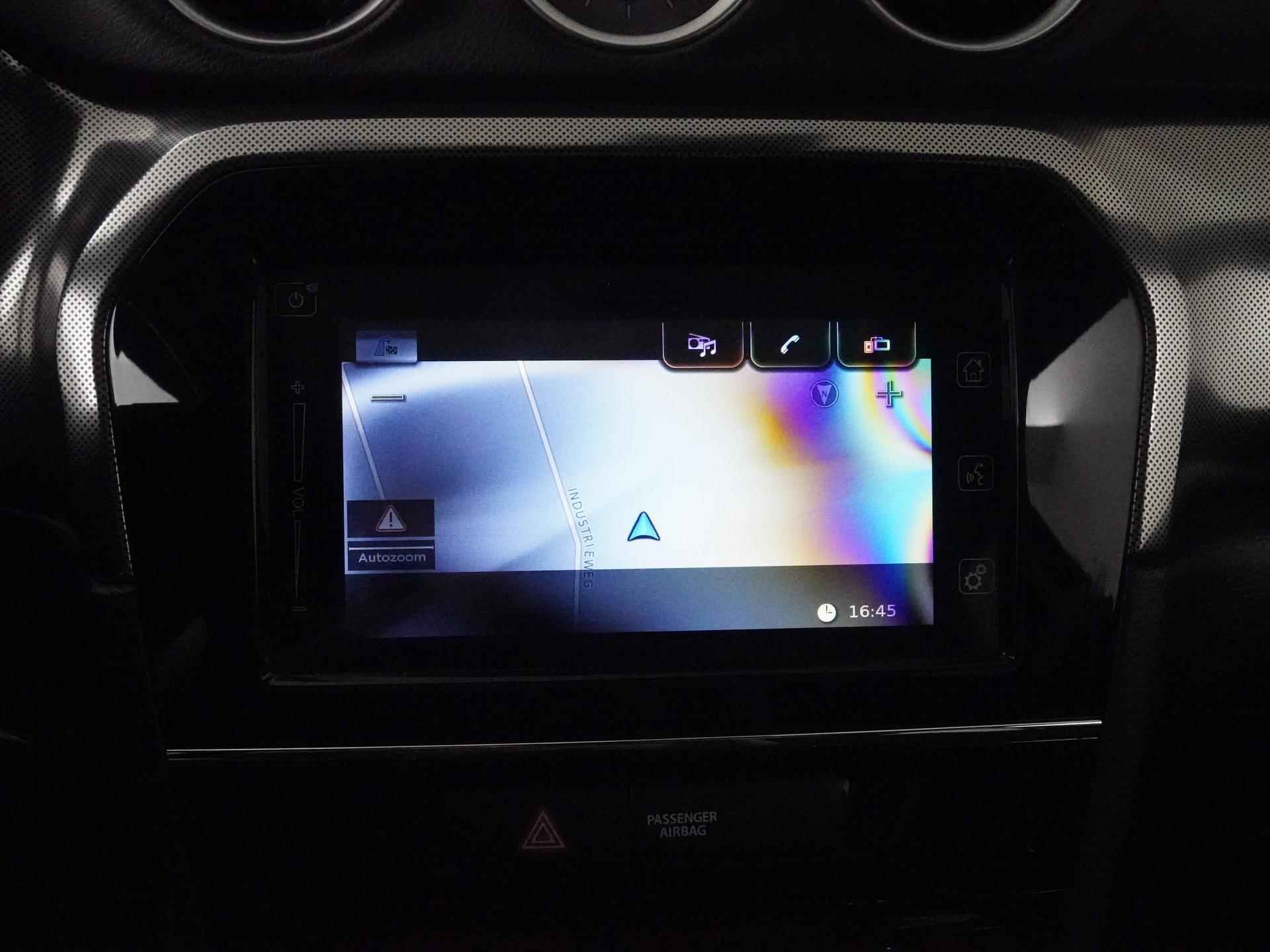 Suzuki Vitara 1.5 Hybrid Style | Panoramadak | Carplay | Camera | Adapt Cruise |  Zondag Open! - 15/34