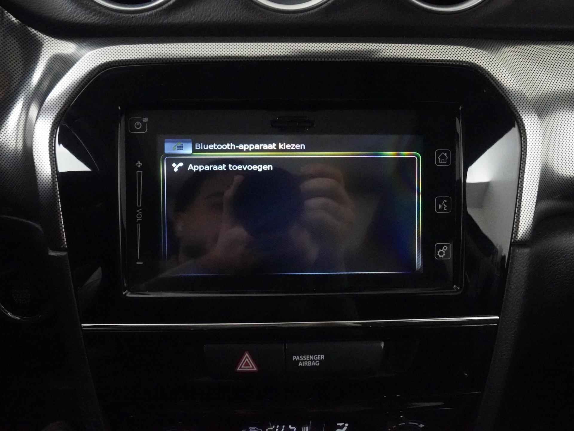 Suzuki Vitara 1.5 Hybrid Style | Panoramadak | Carplay | Camera | Adapt Cruise |  Zondag Open! - 18/34