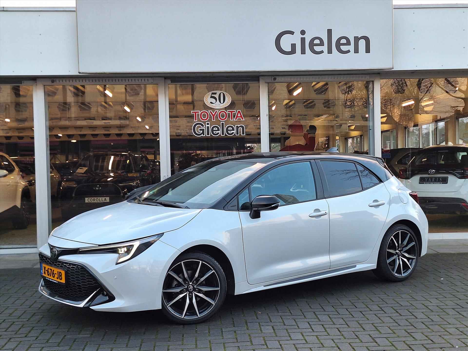 Toyota Corolla 1.8 Hybrid 140pk GR Sport | Eerste eigenaar, Half Leer, LED, Stoelverwarming, Parkeersensoren, Keyless, Parelmoer wit - 1/37