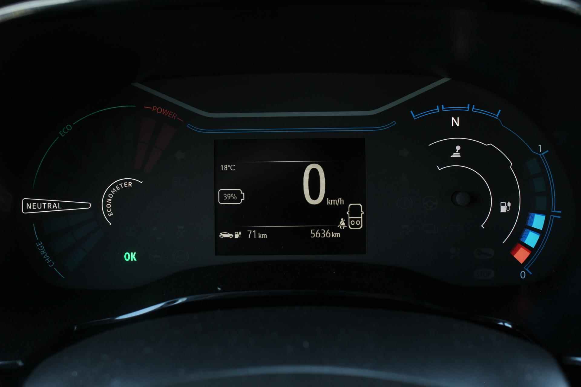 Dacia Spring Comfort Plus 45Pk (Orange Pack) 27 kWh | Apple & Android Carplay | Navigatie | €2000,- Subsidie Mogelijk | Parkeersensoren Achter & Camera | DC Snellader 30Kw | Airco | Bluetooth Telefoonvoorbereiding | - 11/25
