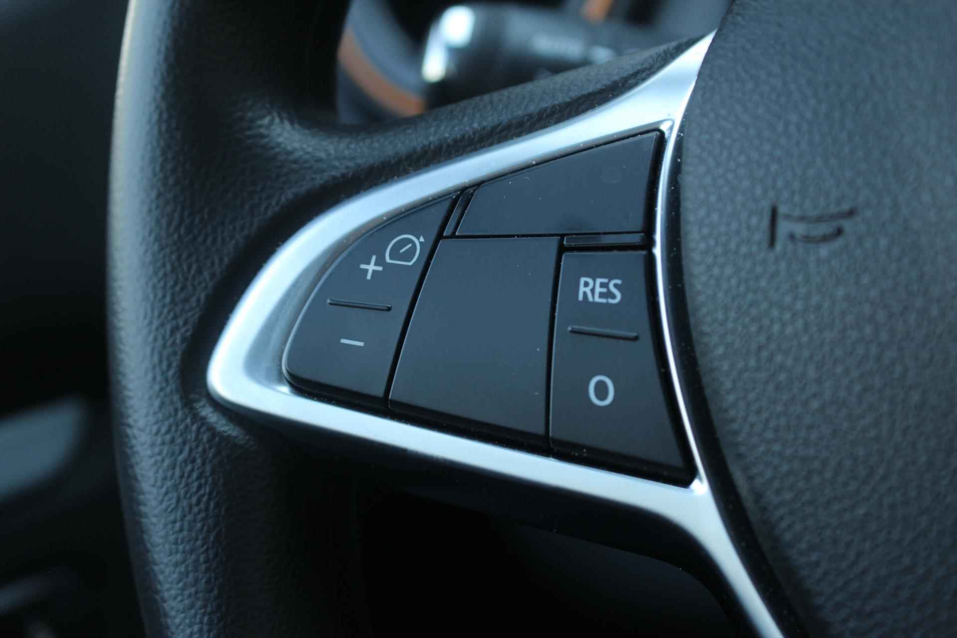 Dacia Spring Comfort Plus 45Pk (Orange Pack) 27 kWh | Apple & Android Carplay | Navigatie | €2000,- Subsidie Mogelijk | Parkeersensoren Achter & Camera | DC Snellader 30Kw | Airco | Bluetooth Telefoonvoorbereiding | - 13/25