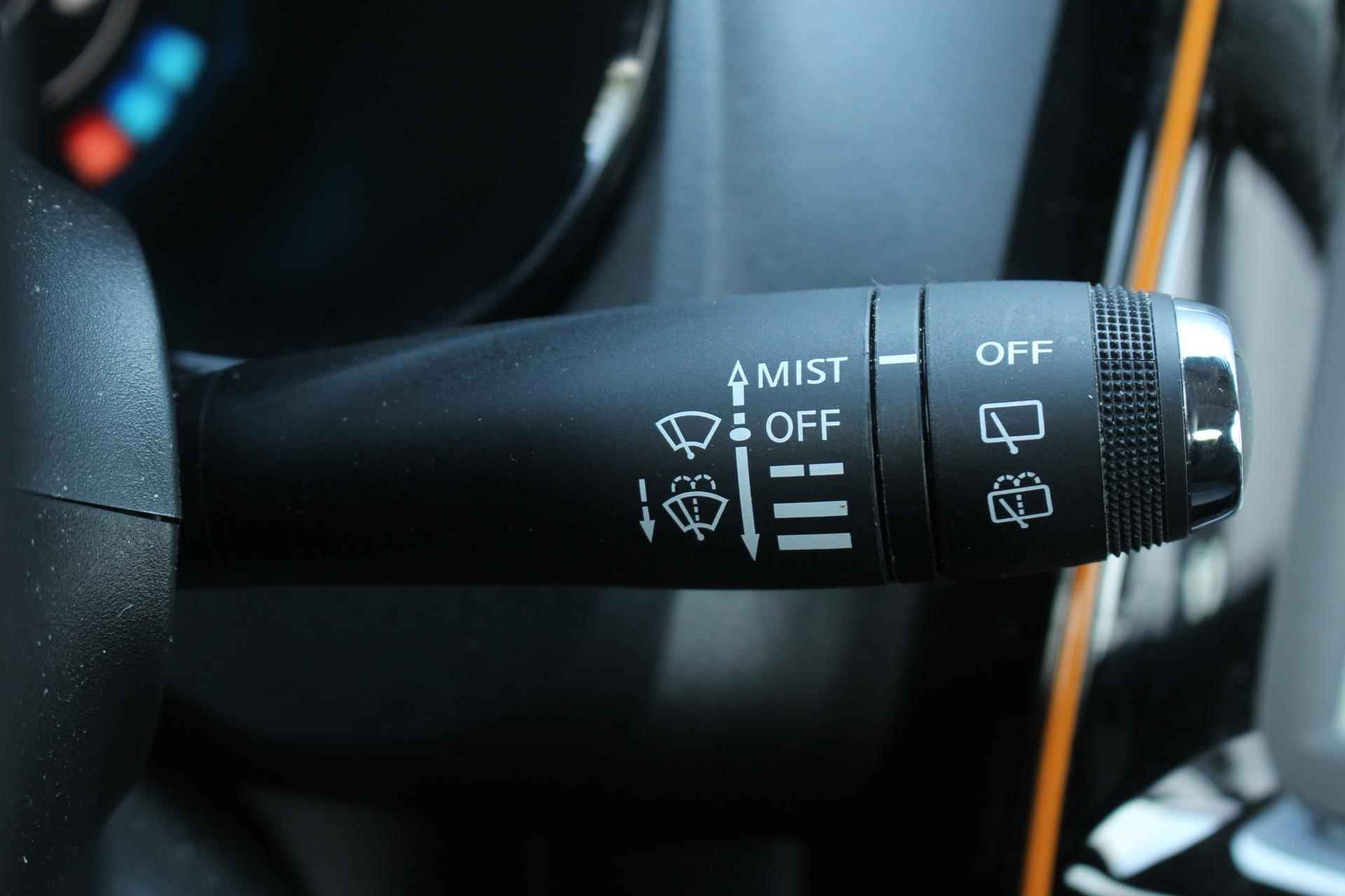 Dacia Spring Comfort Plus 45Pk (Orange Pack) 27 kWh | Apple & Android Carplay | Navigatie | €2000,- Subsidie Mogelijk | Parkeersensoren Achter & Camera | DC Snellader 30Kw | Airco | Bluetooth Telefoonvoorbereiding | - 15/25