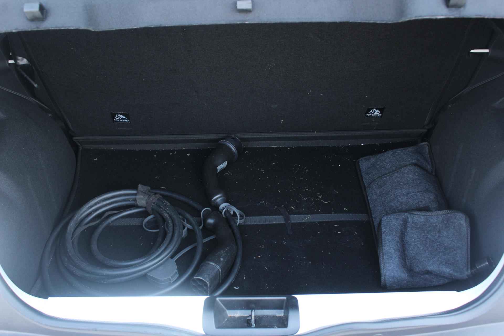 Dacia Spring Comfort Plus 45Pk (Orange Pack) 27 kWh | Apple & Android Carplay | Navigatie | €2000,- Subsidie Mogelijk | Parkeersensoren Achter & Camera | DC Snellader 30Kw | Airco | Bluetooth Telefoonvoorbereiding | - 24/25