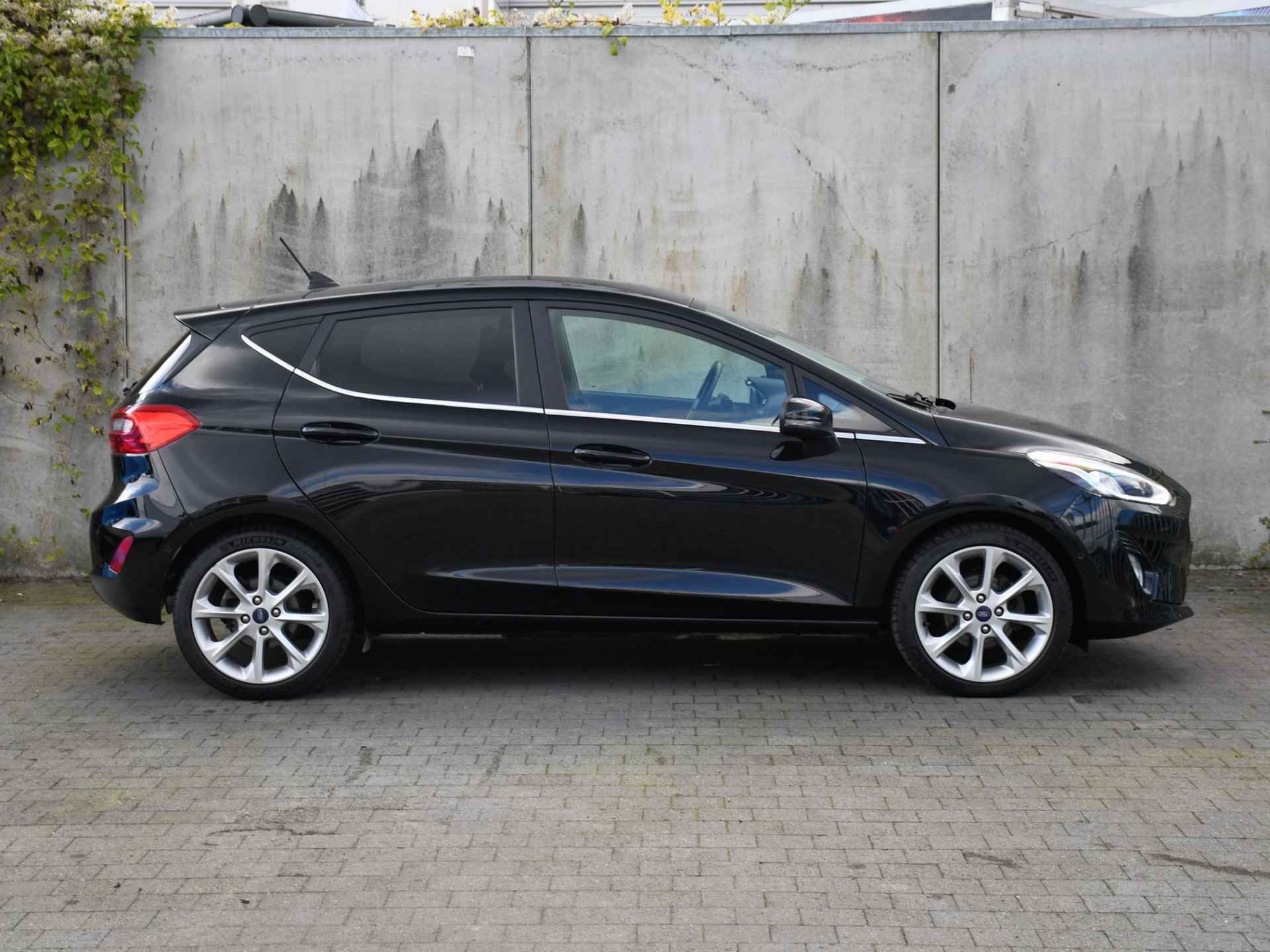 Ford Fiesta Titanium 1.0 EcoBoost 125pk PDC + CAM. | WINTER PACK | DAB | LIMITER | 17''LM | NAVI - 3/32