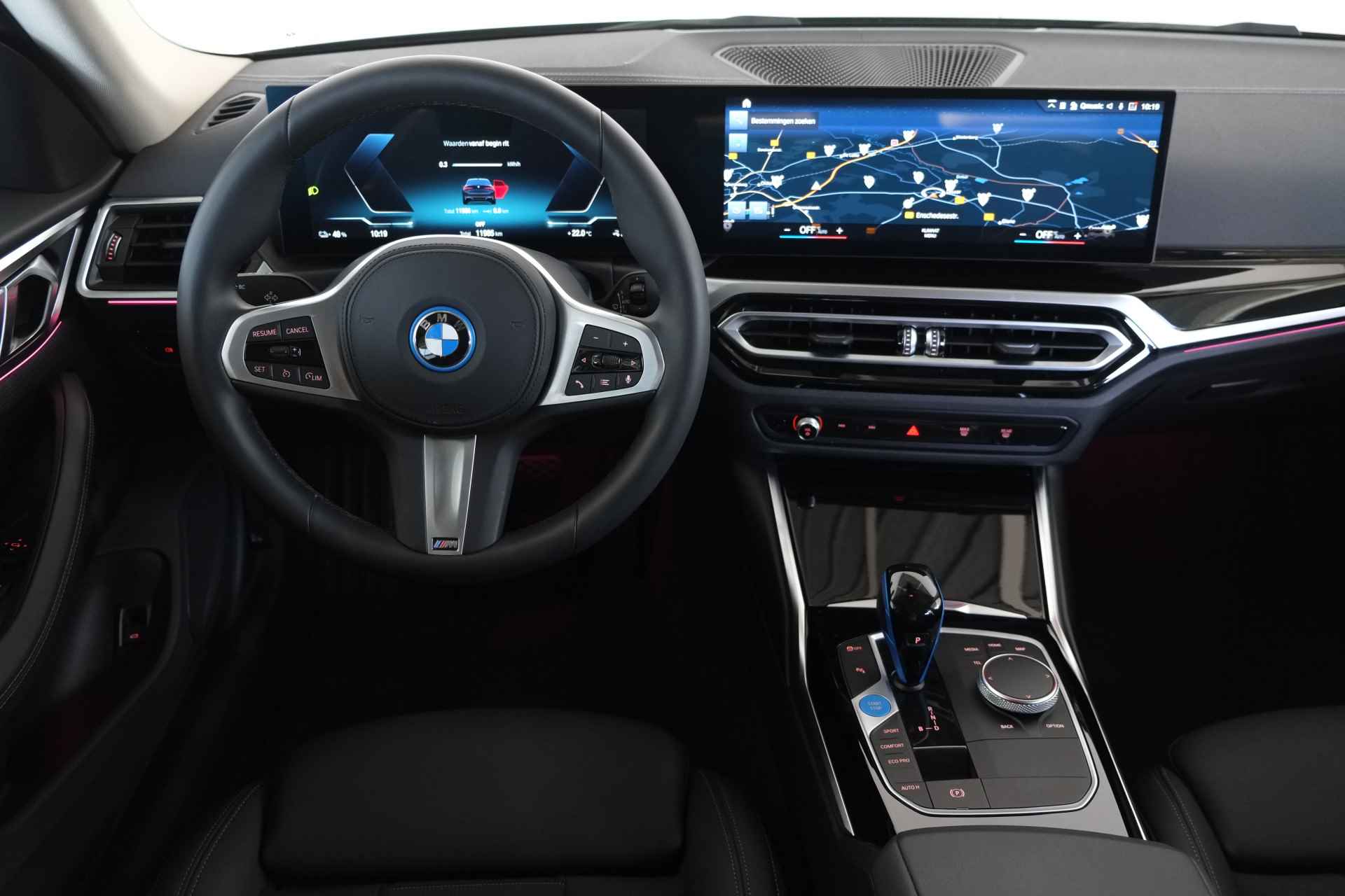 BMW i4 eDrive40 84 kWh / Navigatie / Carplay / LED / Camera - 13/34