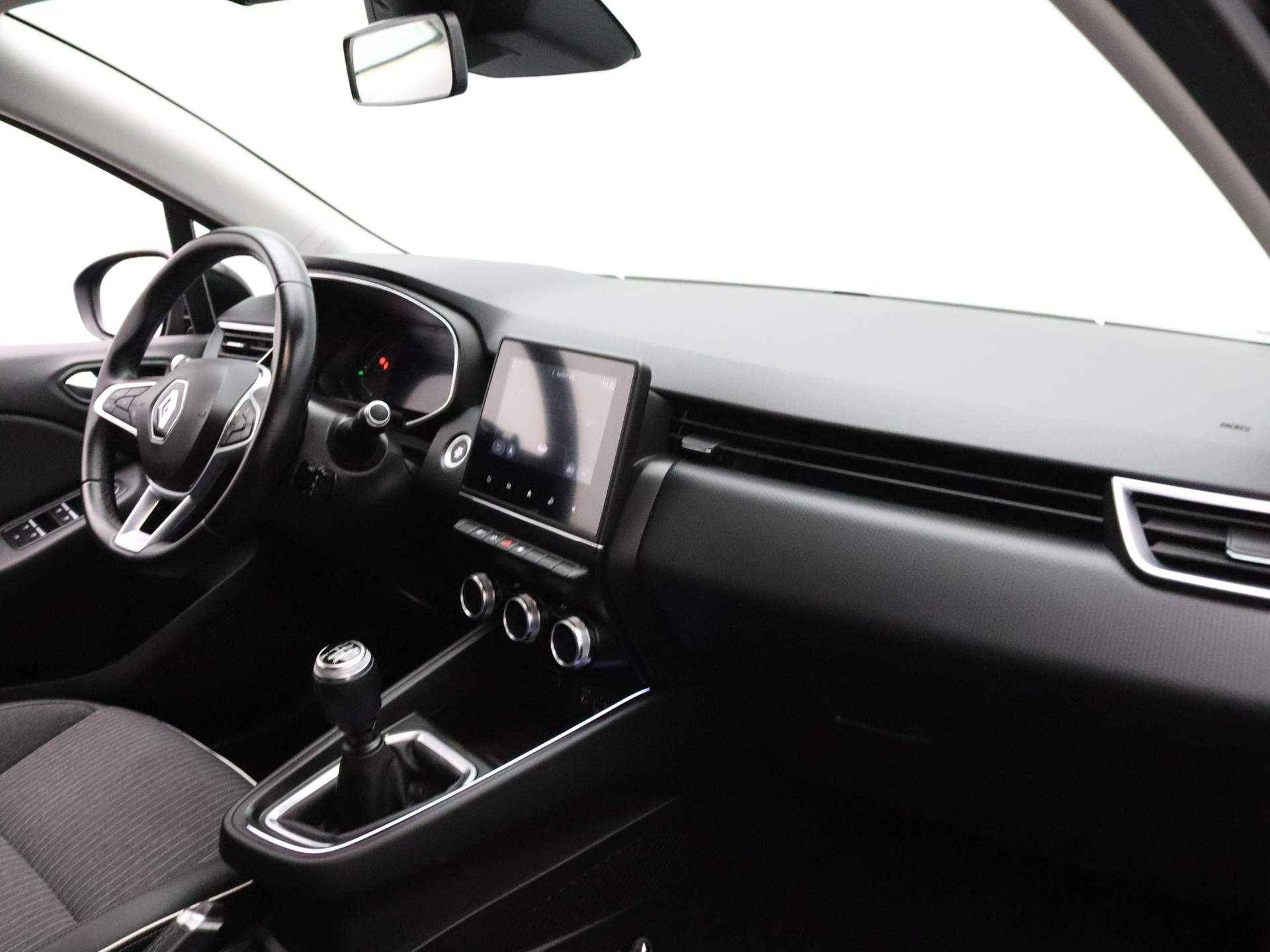 Renault Clio TCe 100pk Intens ALL-IN PRIJS! Climate control | Navig | Parkeersensoren achter - 37/40